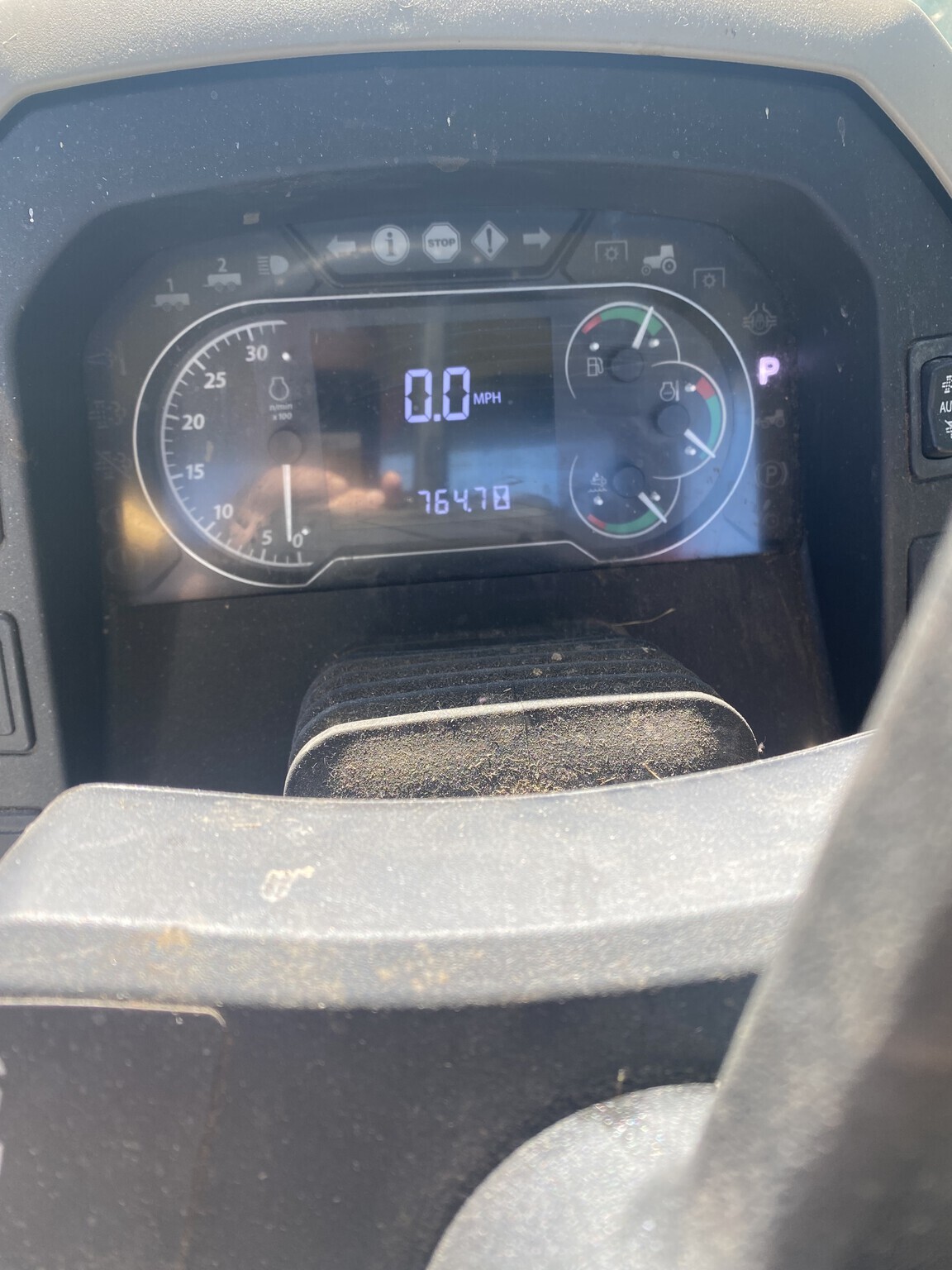 2022 John Deere 5100E Tractor