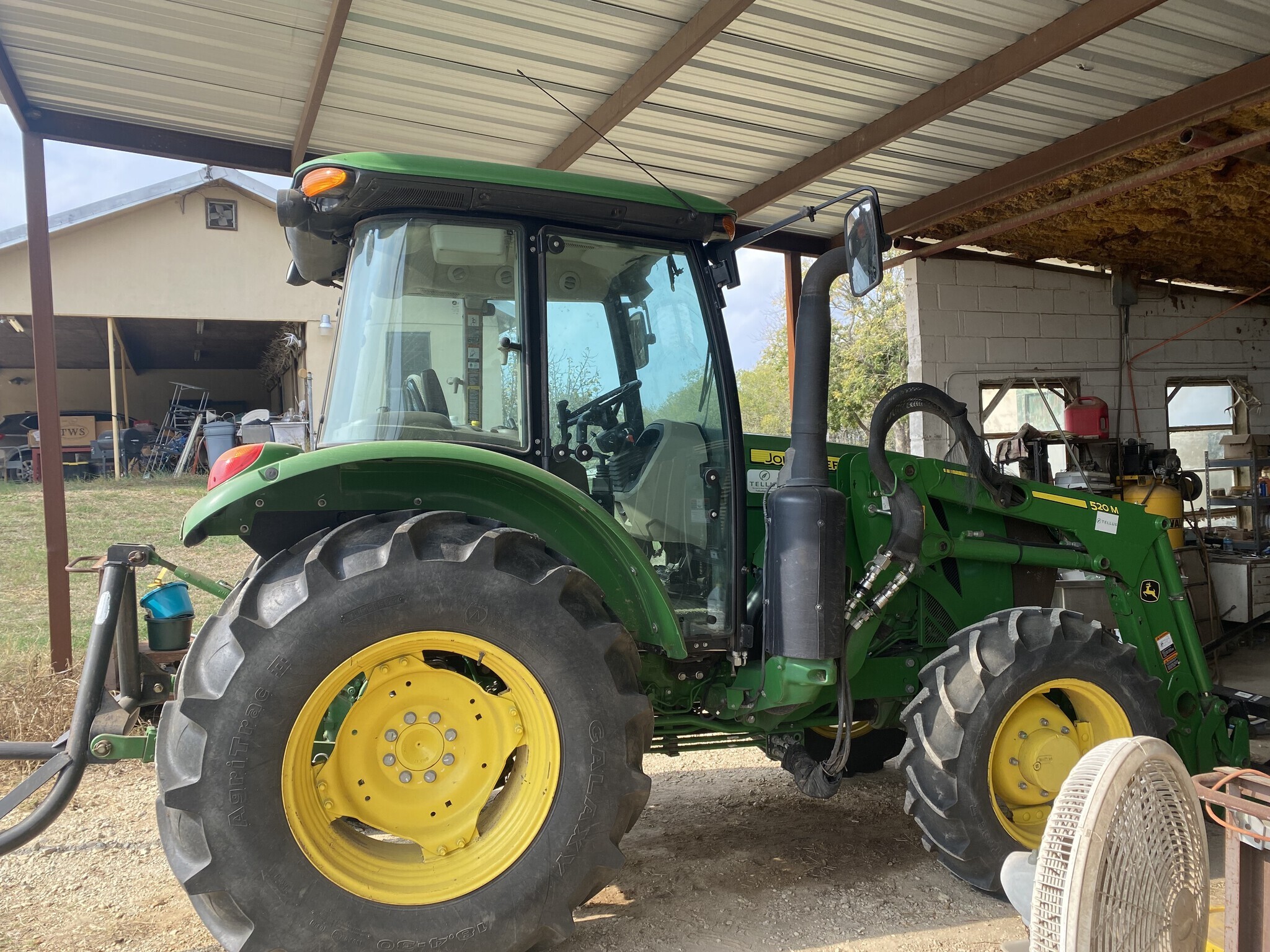 2022 John Deere 5100E Tractor