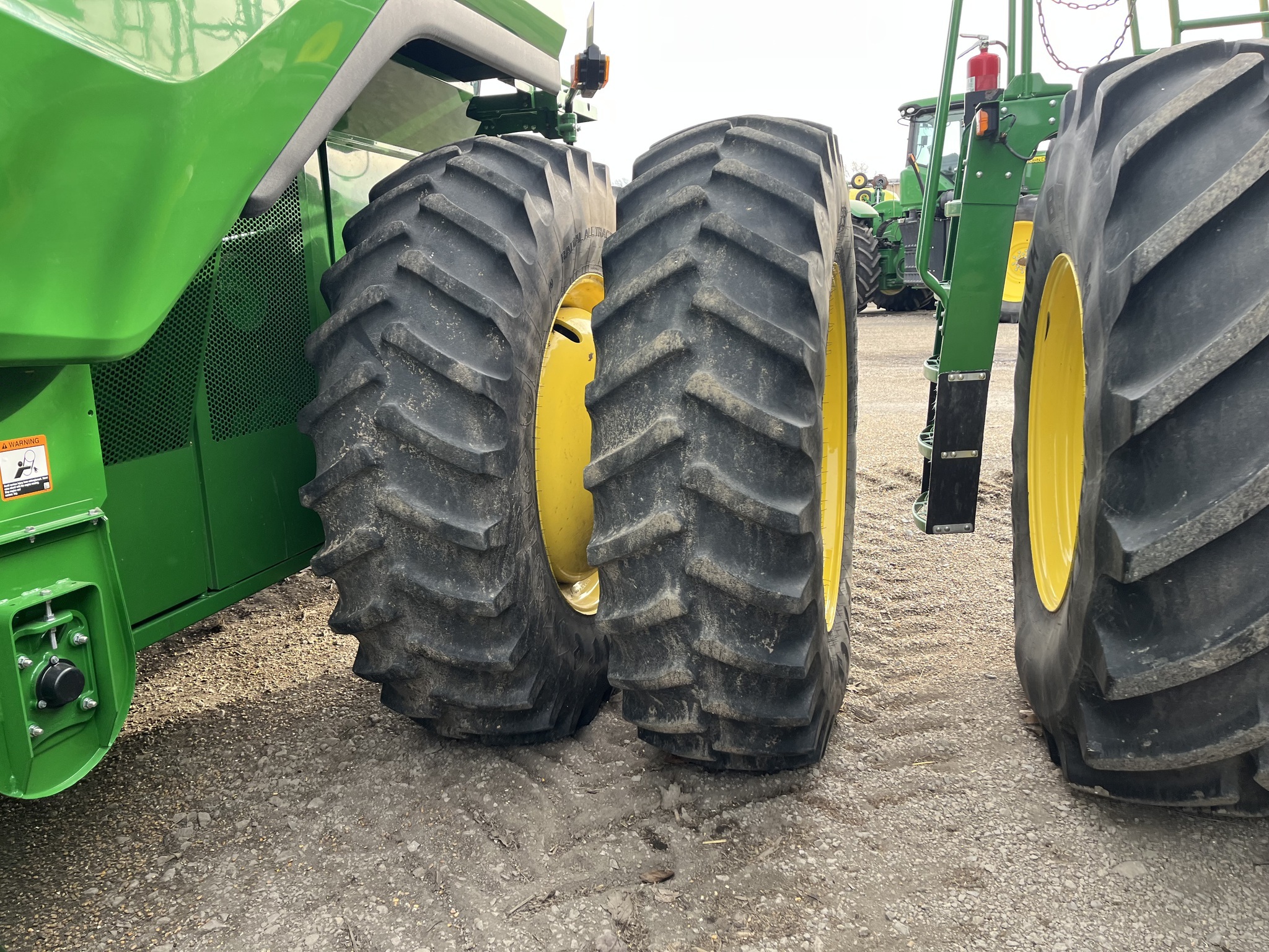 2025 John Deere S7 800 Combine