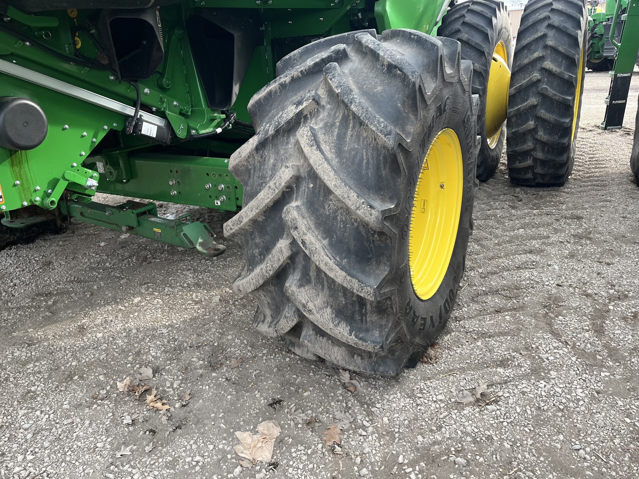 2025 John Deere S7 800 Combine