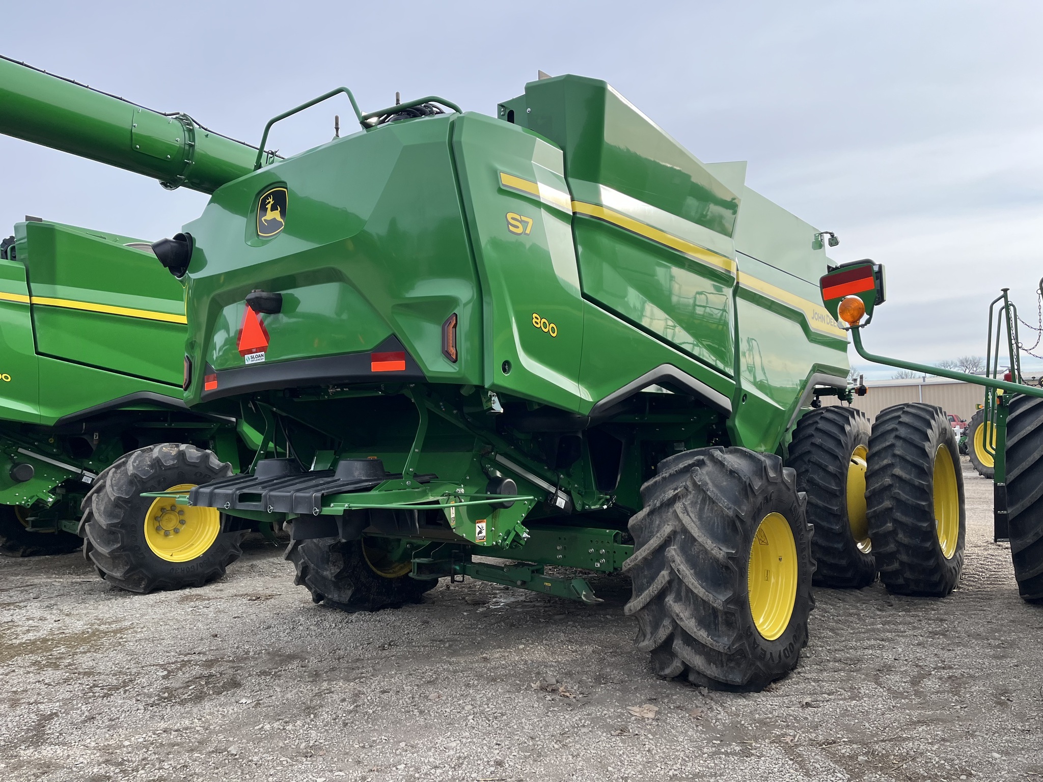 2025 John Deere S7 800 Combine