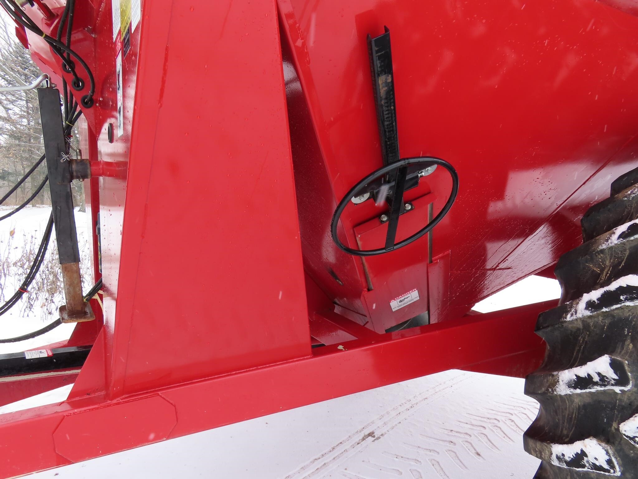2010 J&M 750-18 Grain Cart