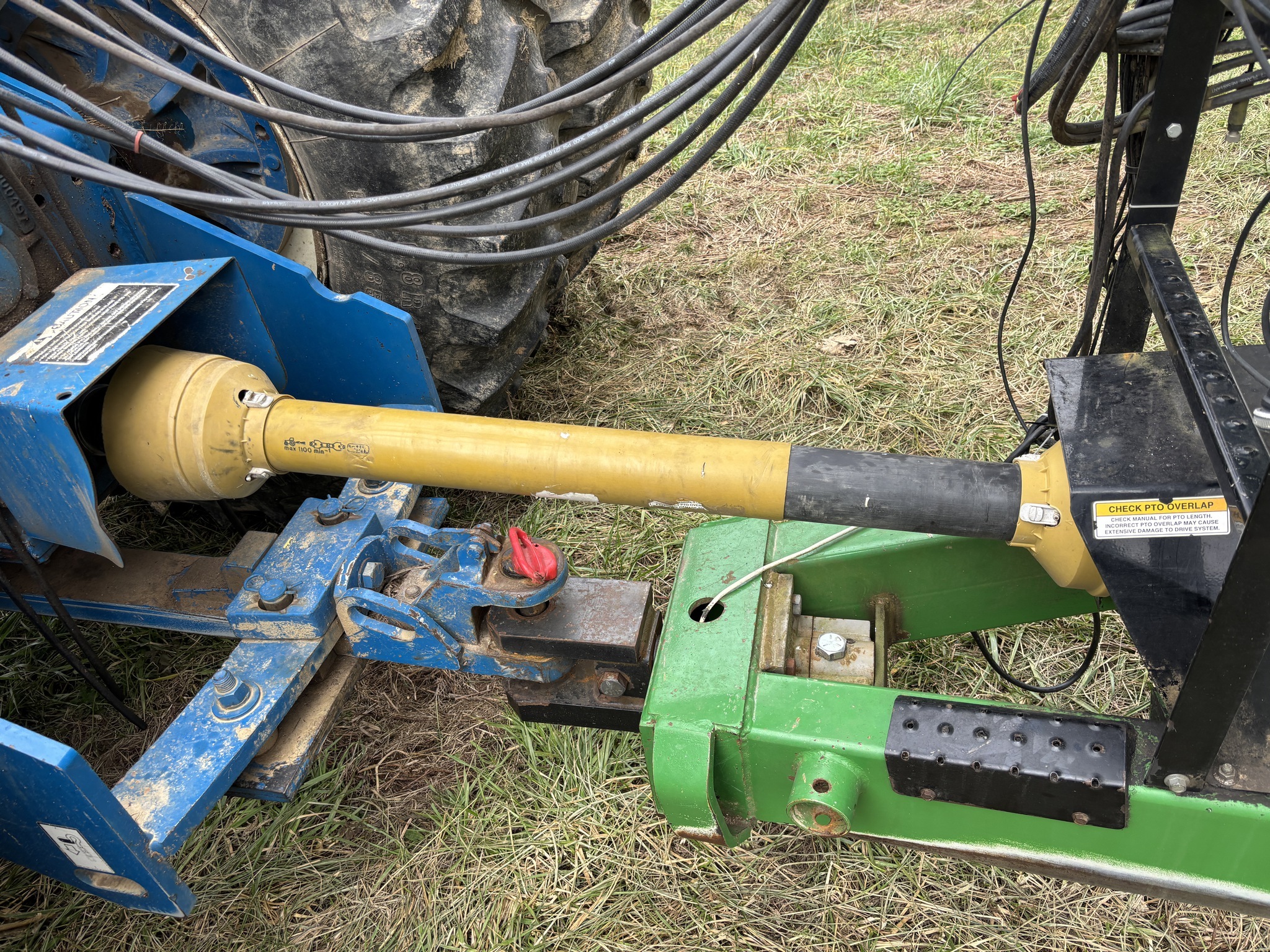  J&M 750-18 Grain Cart