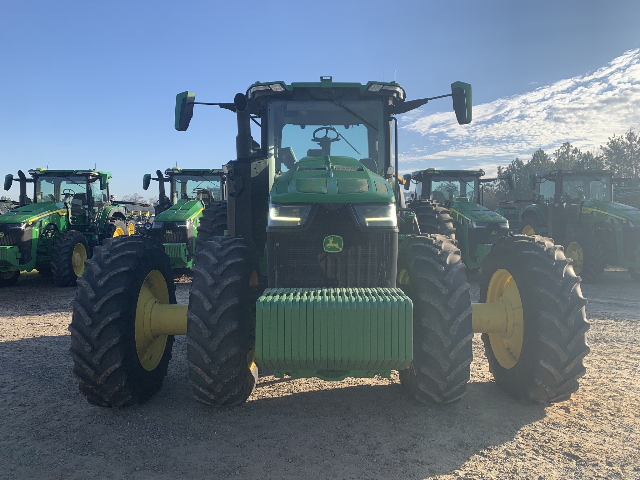 2022 John Deere 8R 370 Tractor