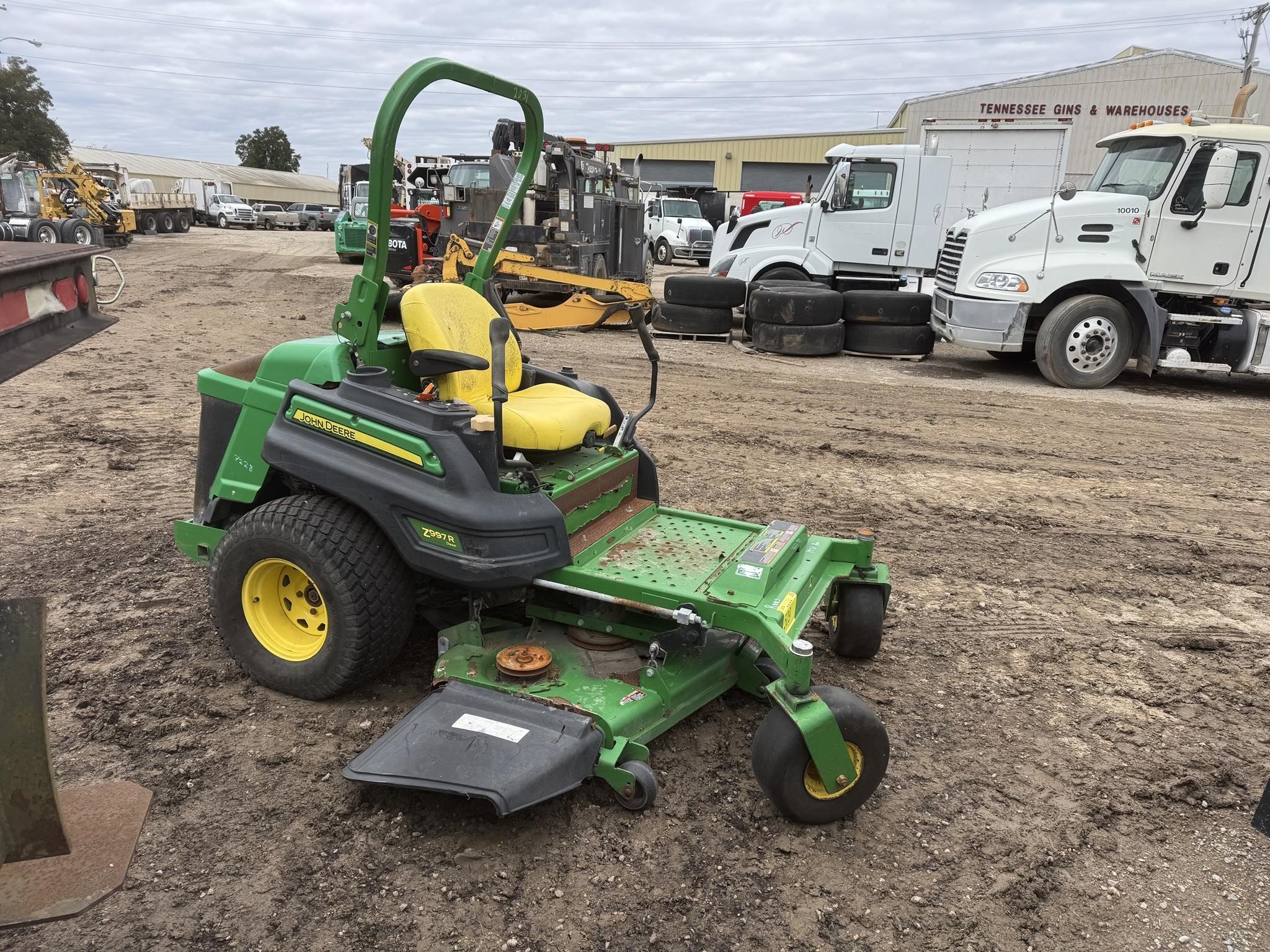2016 John Deere Z997R Lawn Mower