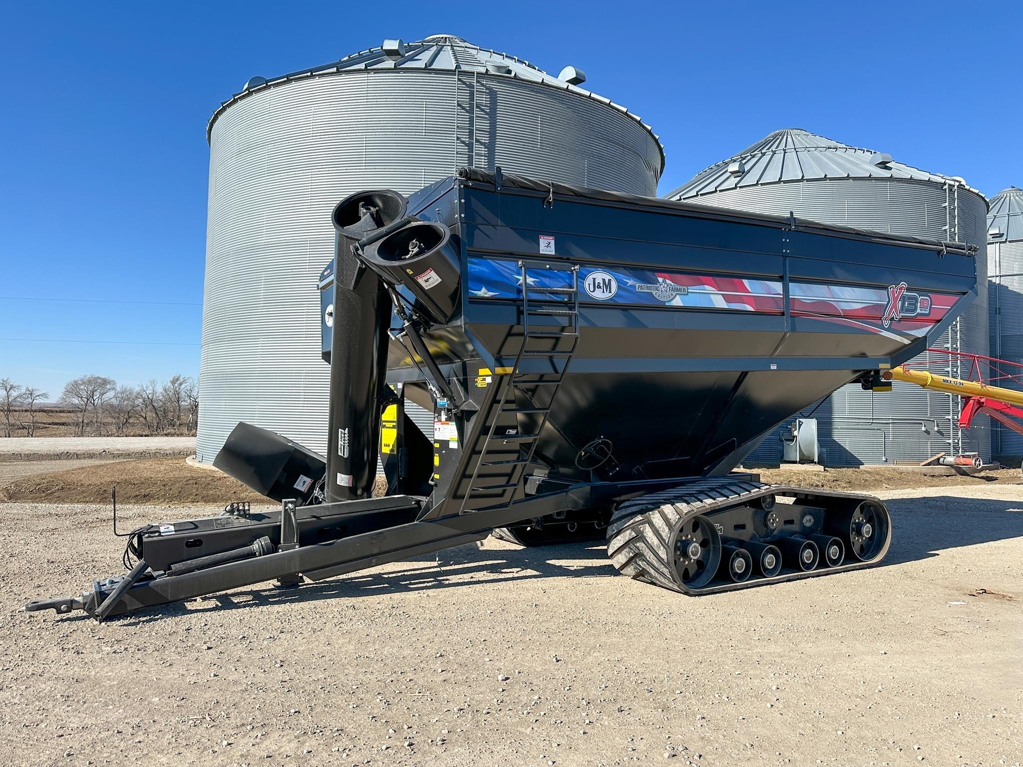 2026 J&M 1312-20T Grain Cart