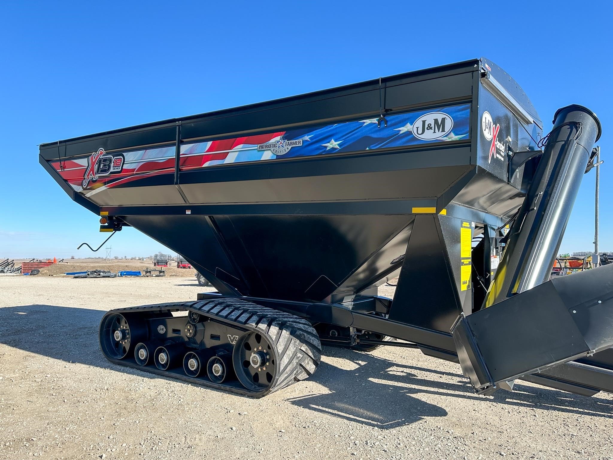 2026 J&M 1312-20T Grain Cart
