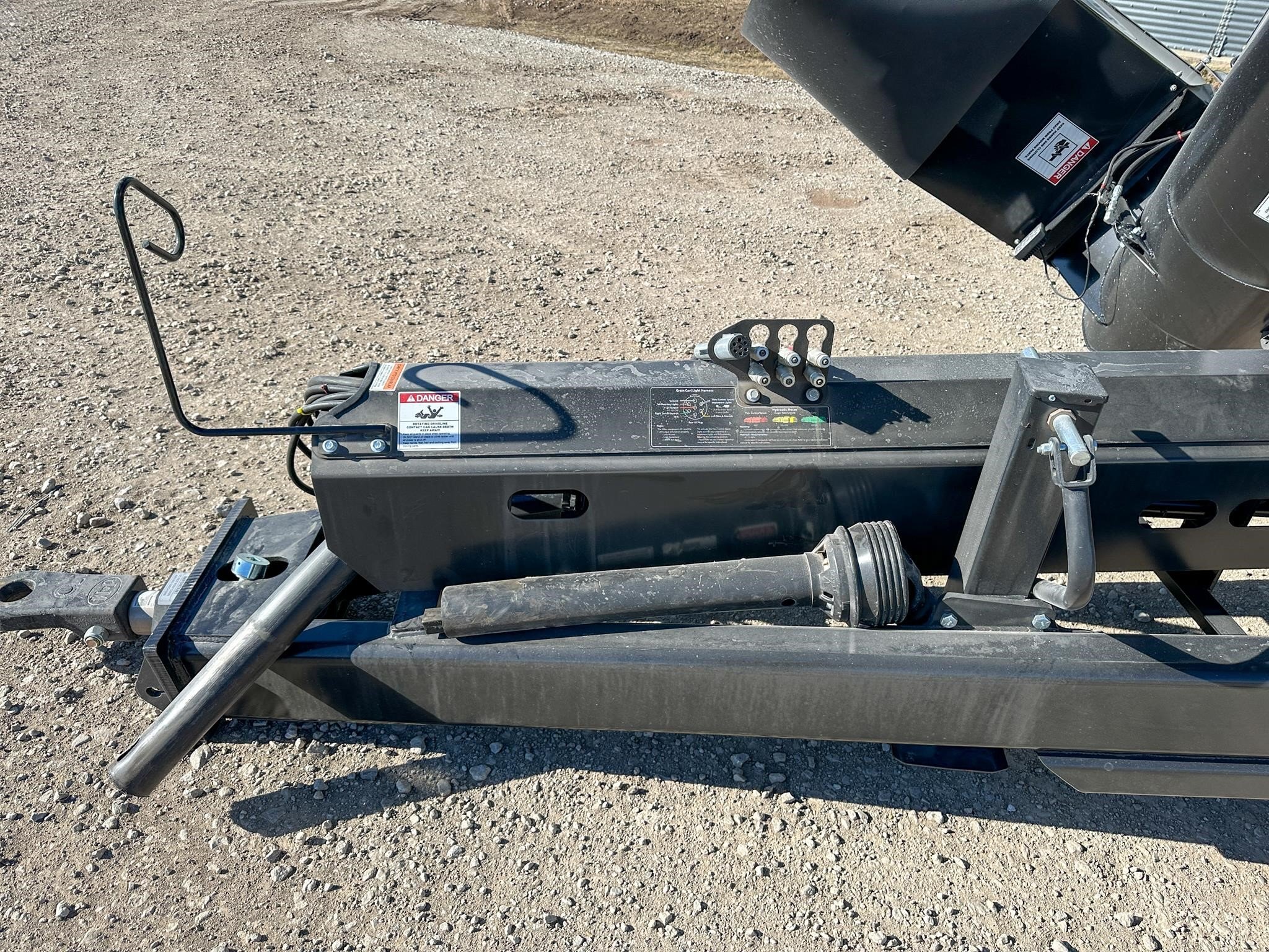2026 J&M 1312-20T Grain Cart