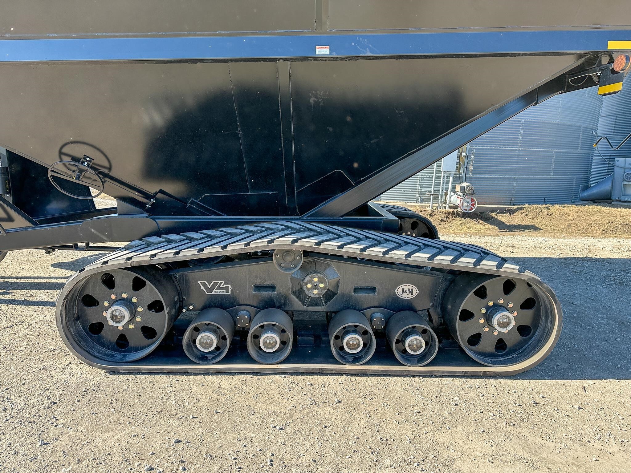 2026 J&M 1312-20T Grain Cart
