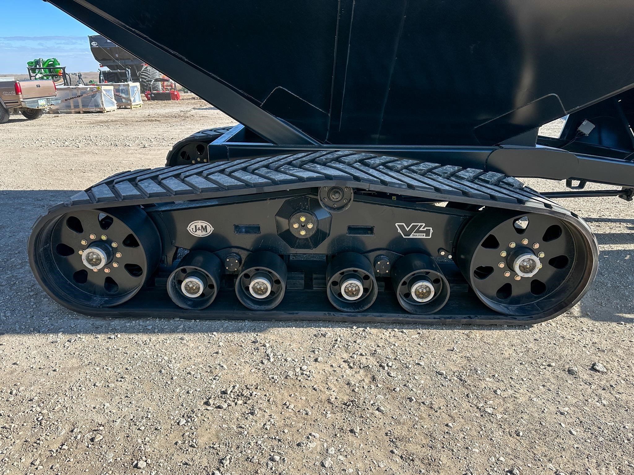 2026 J&M 1312-20T Grain Cart