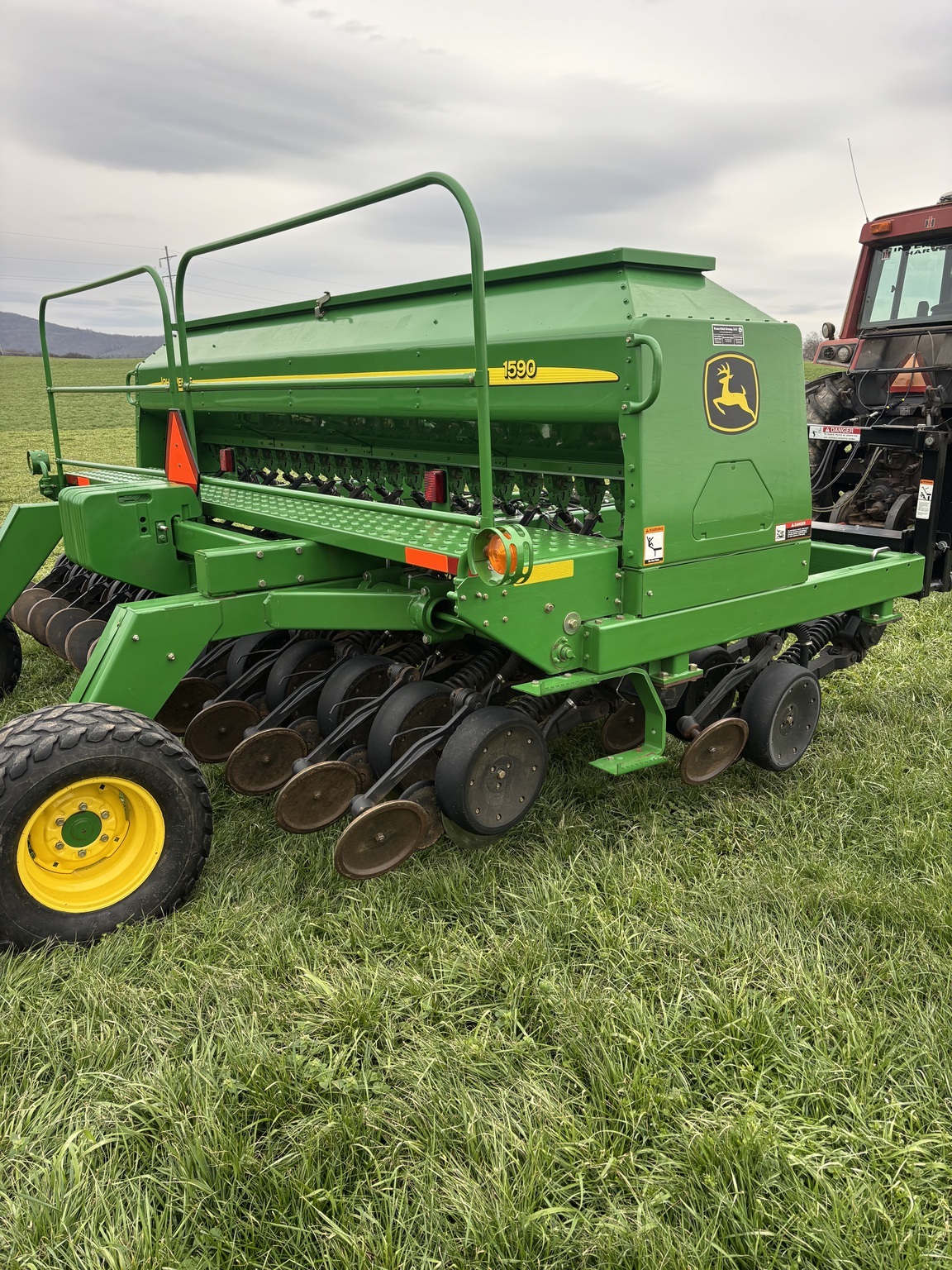 2009 John Deere 1590 Drill