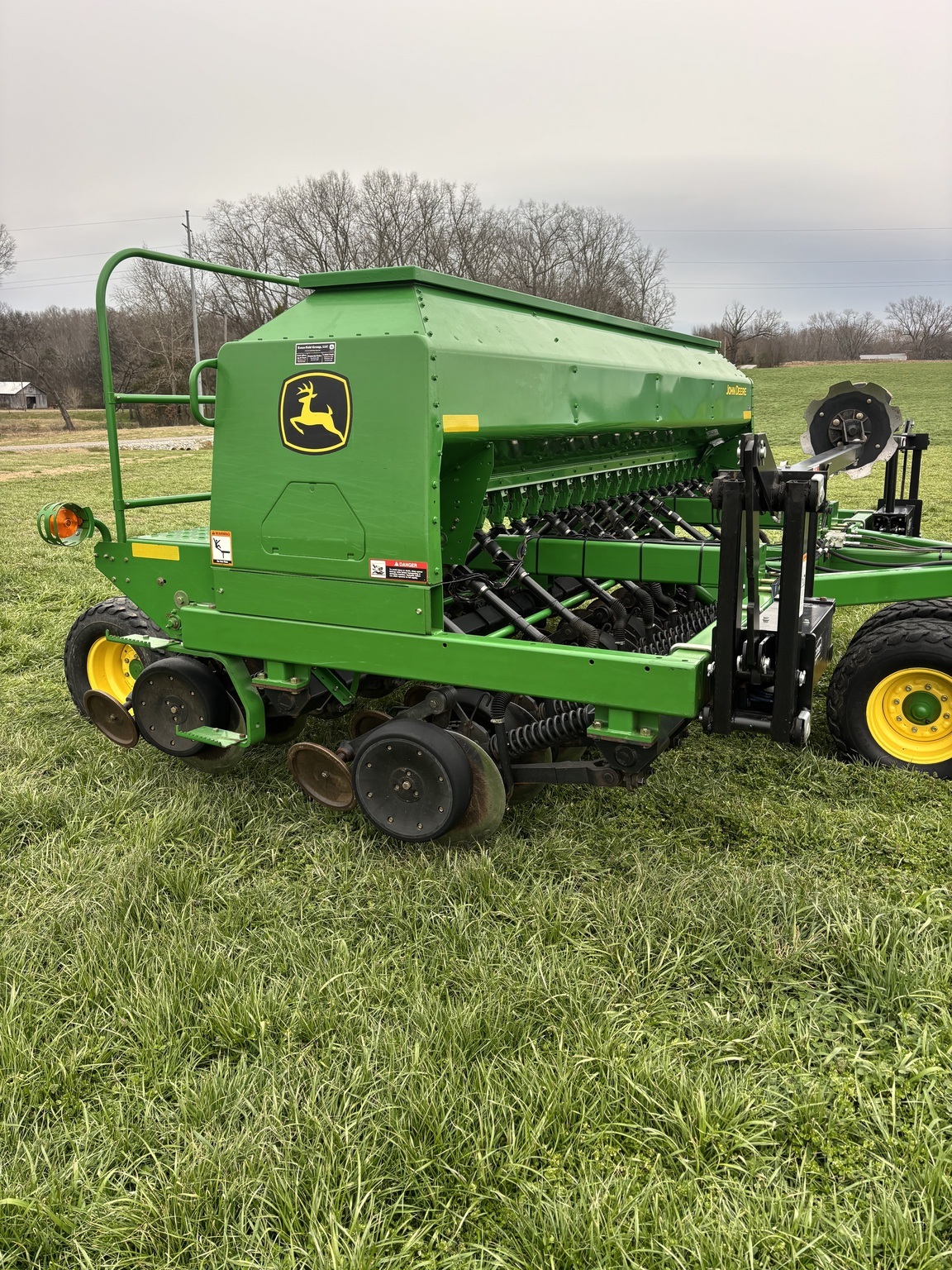 2009 John Deere 1590 Drill