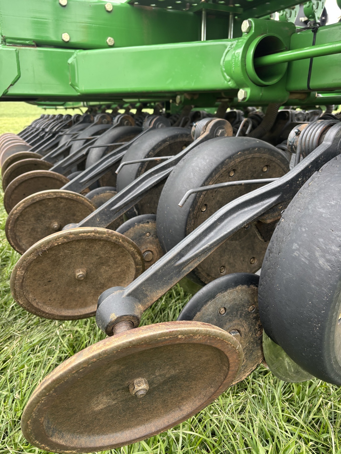 2009 John Deere 1590 Drill