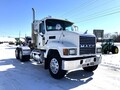 2005 Mack CH613 Semi Trucks/Trailer