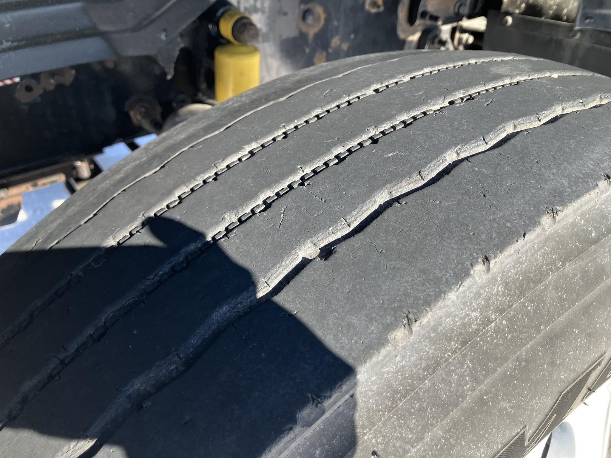 2005 Mack CH613 Semi Trucks/Trailer