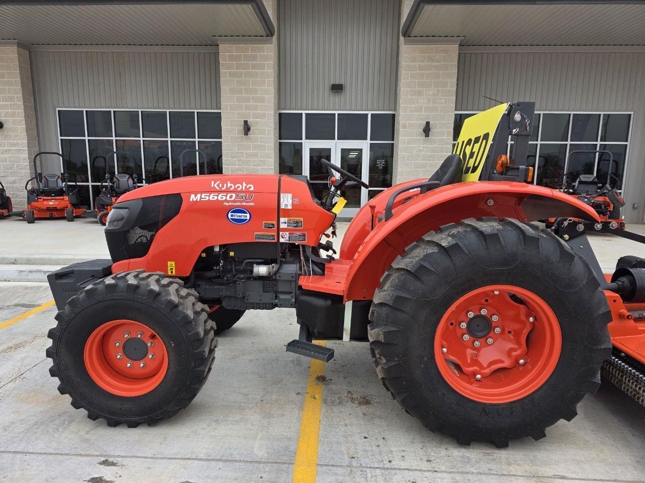 2021 Kubota M5660SUHD Tractor