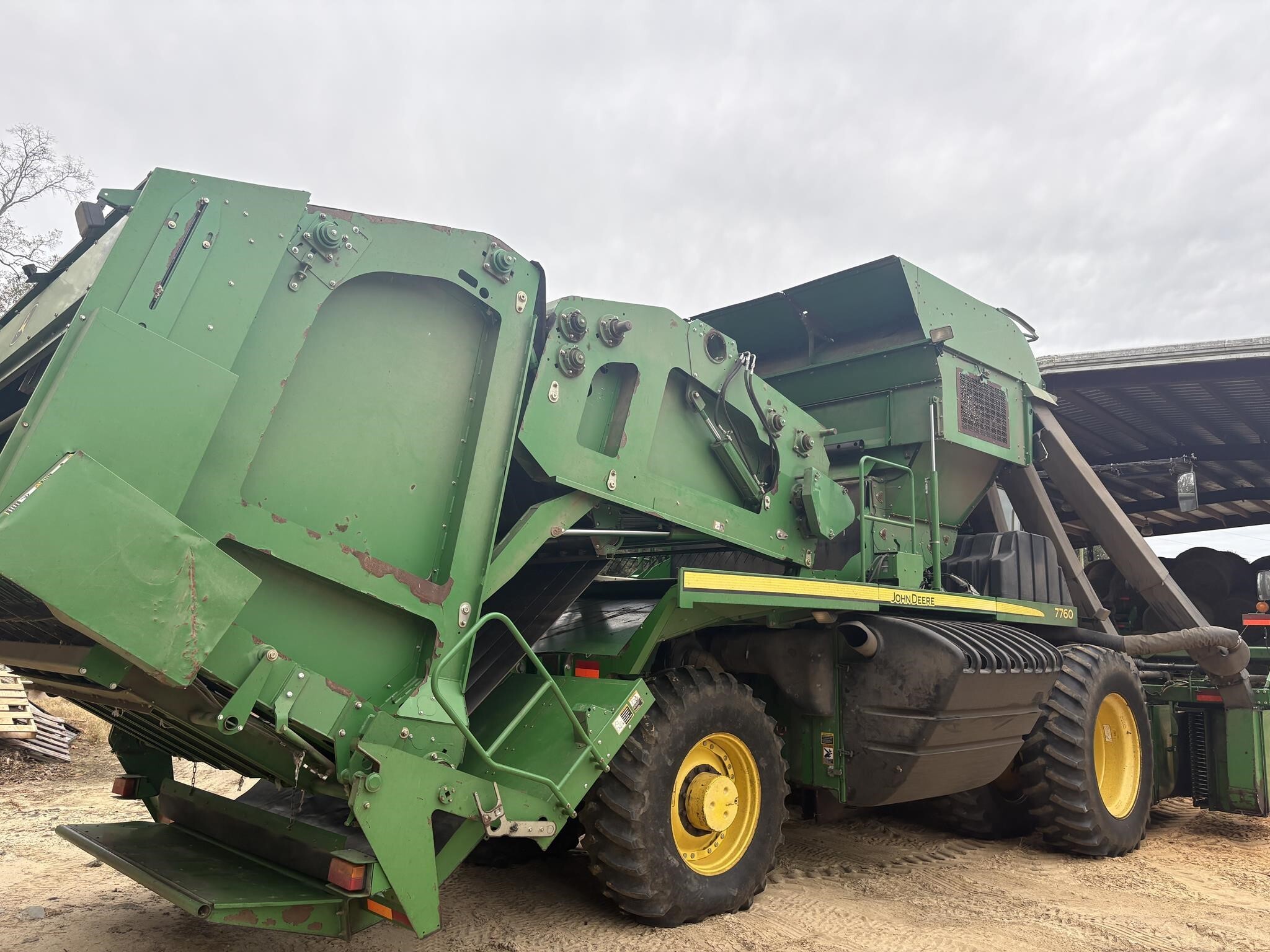 2011 John Deere 7760 Cotton Equipment