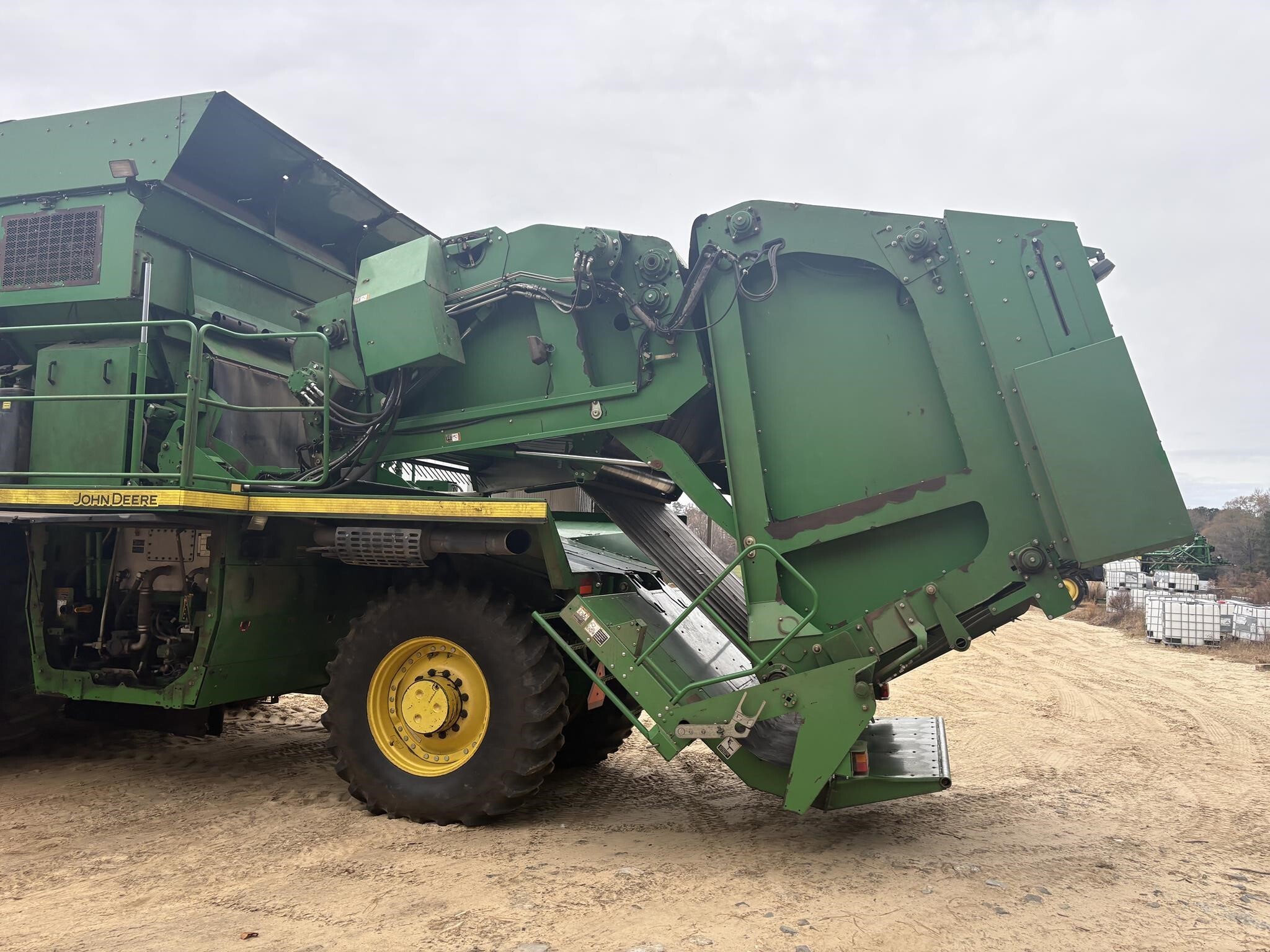 2011 John Deere 7760 Cotton Equipment