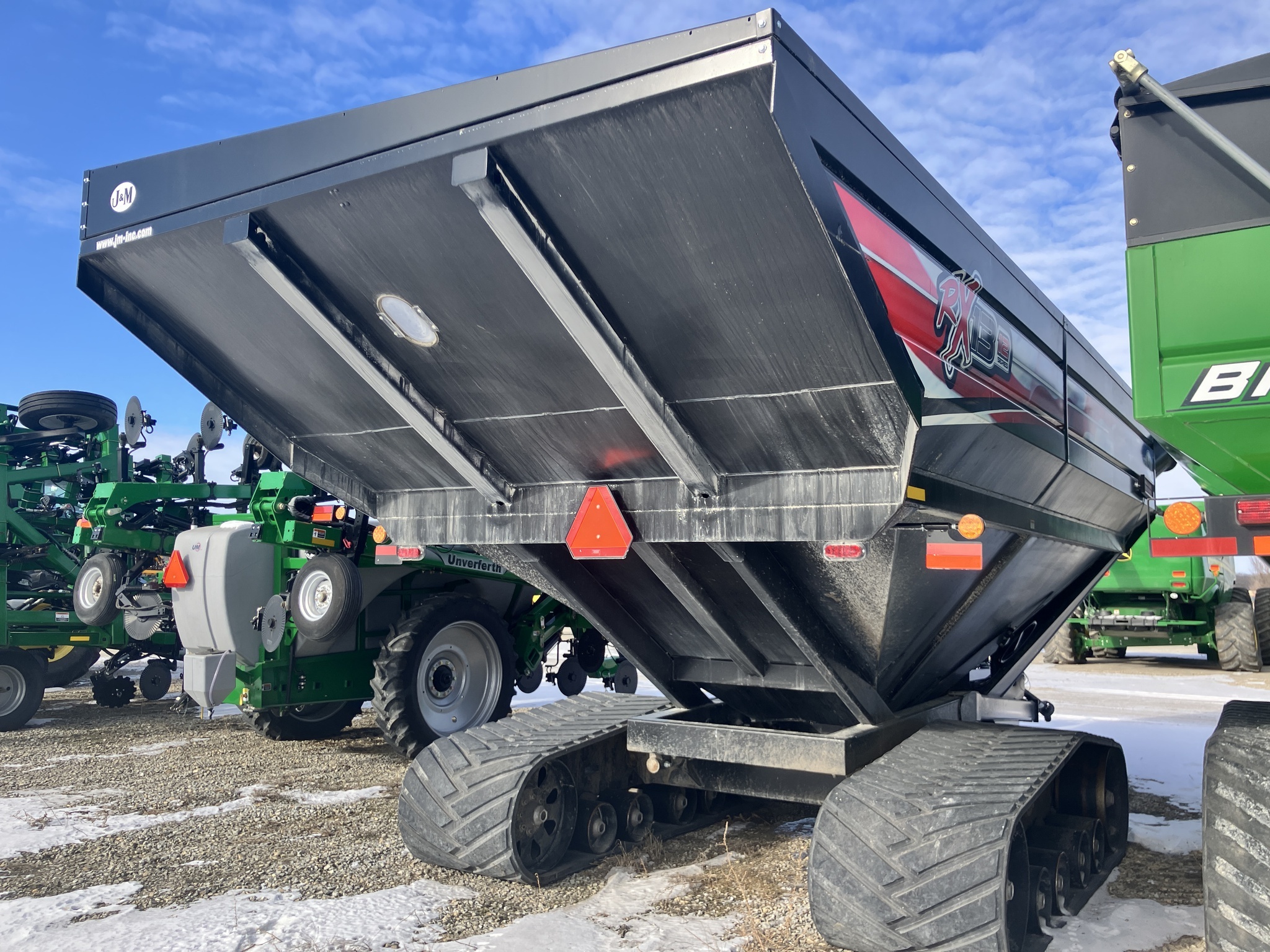 2021 J&M 1312-20 Grain Cart