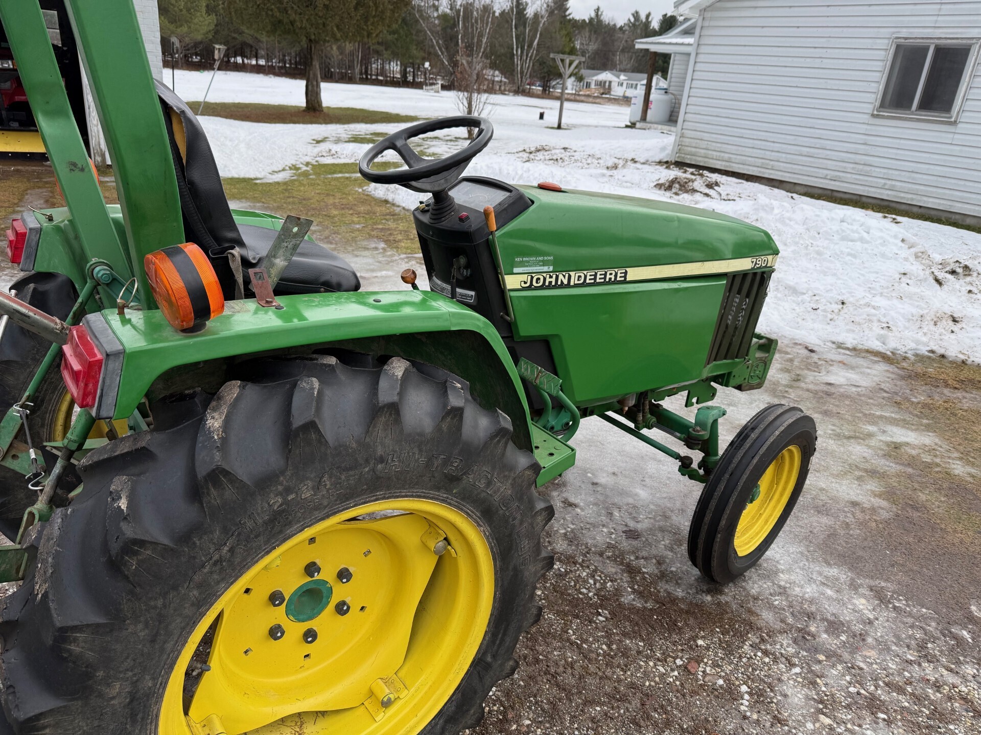 2004 John Deere 790 Tractor