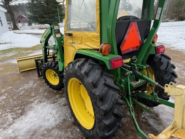 2005 John Deere 790 Tractor