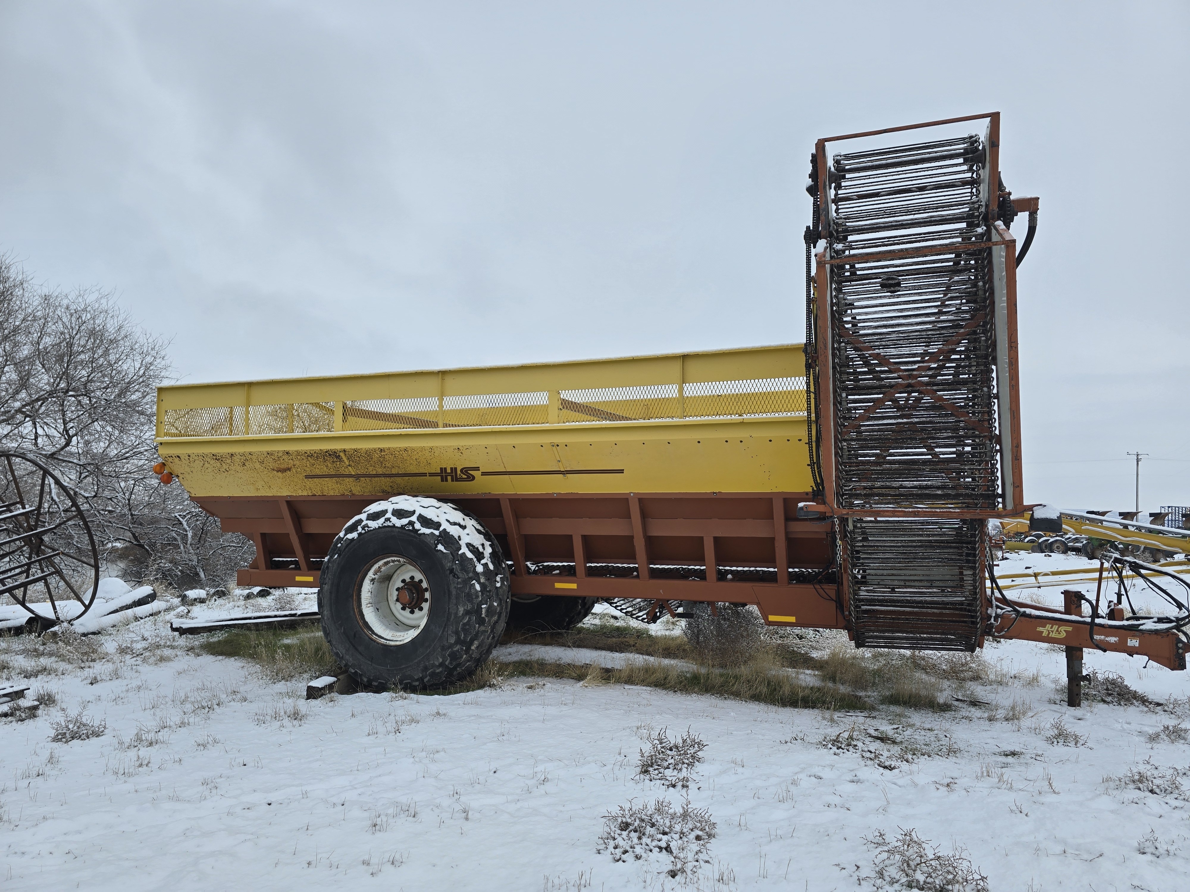 2007 H & S 30T Beet Equipment