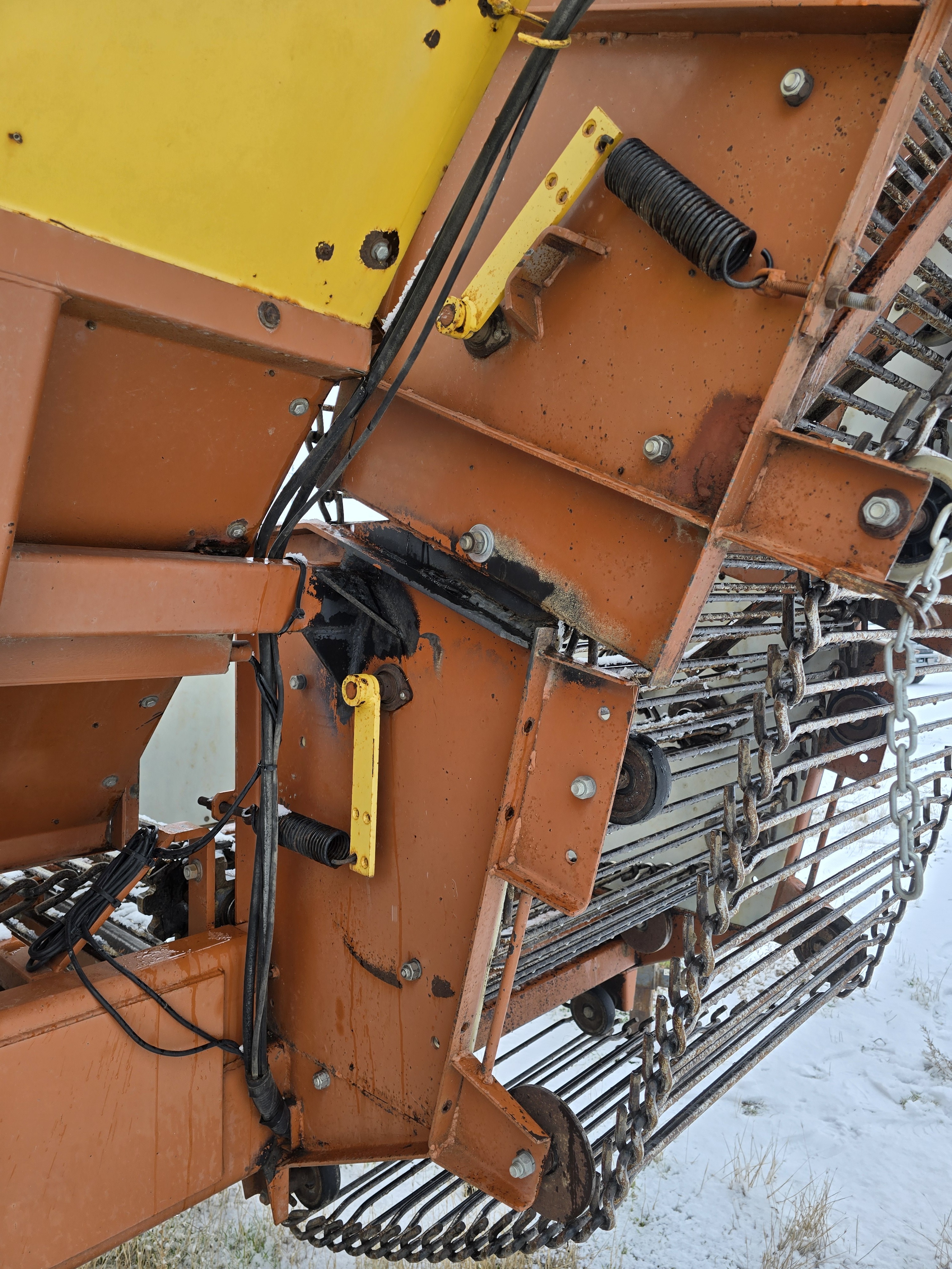 2007 H & S 30T Beet Equipment