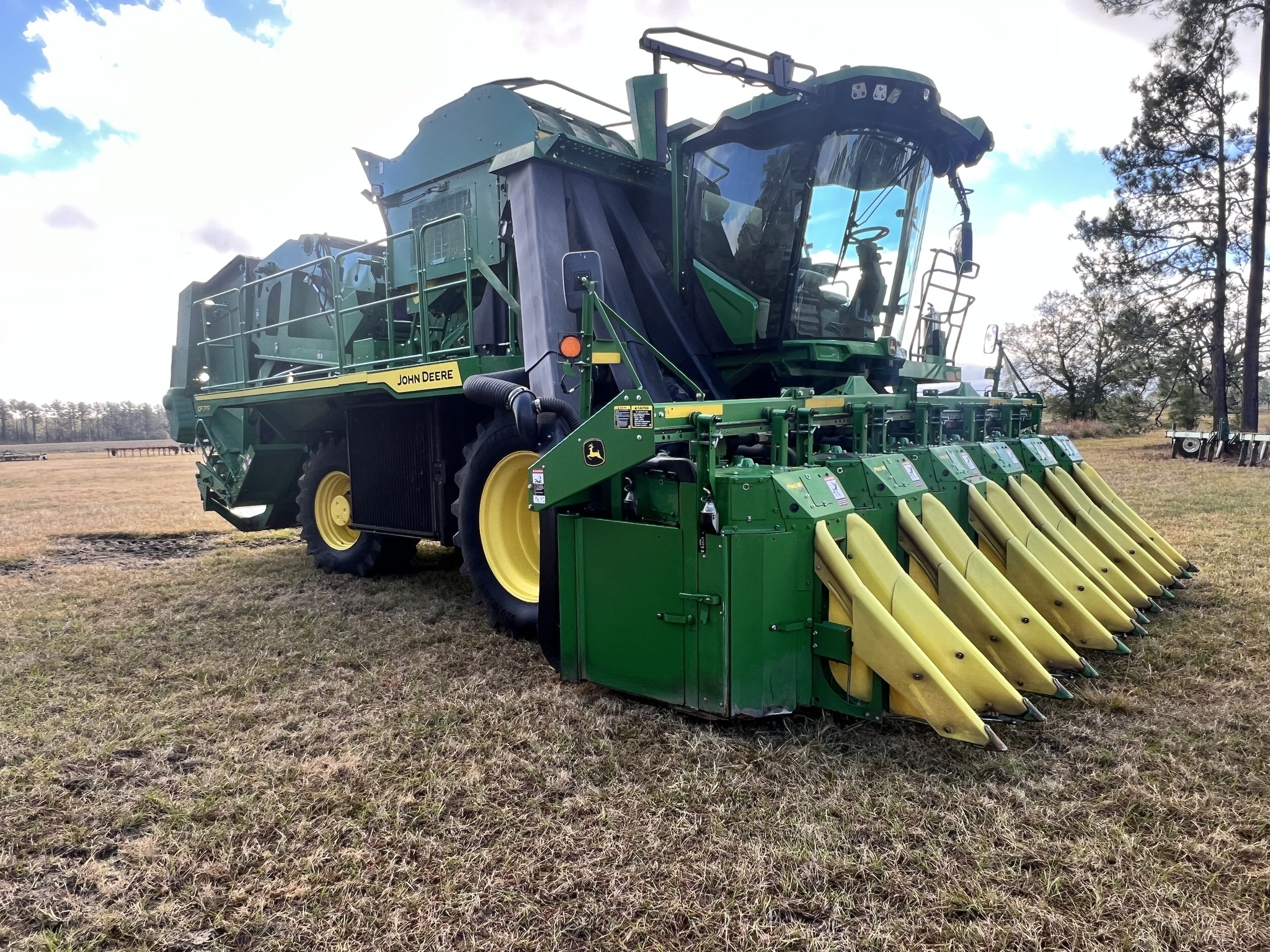 2023 John Deere CP770 Cotton Equipment