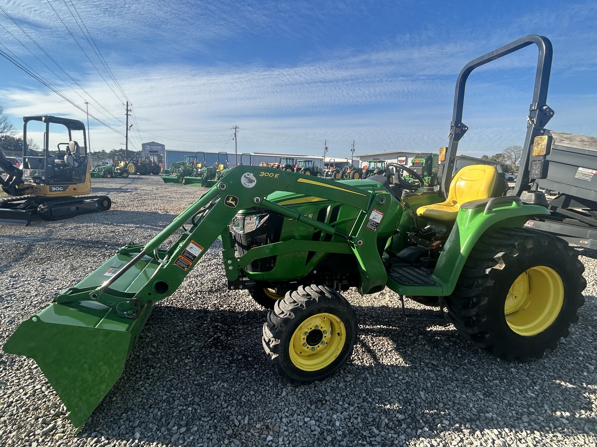 2023 John Deere 3025E Tractor