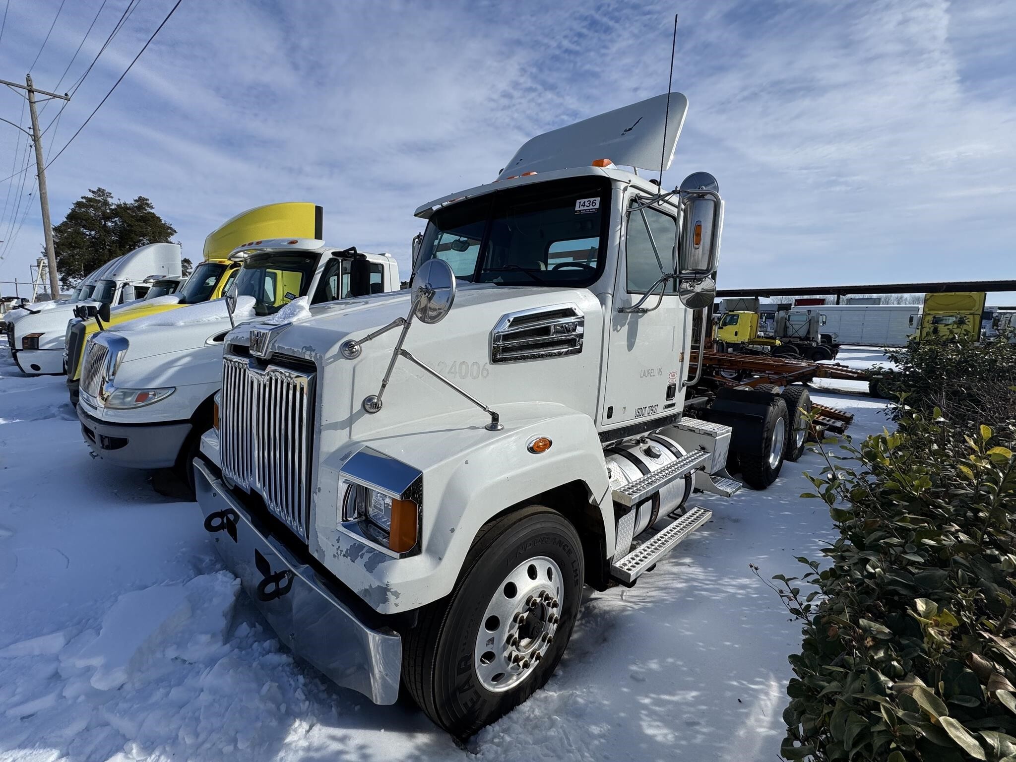 2019 Western Star 4700 Semi Trucks/Trailer