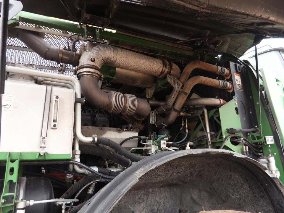 2025 John Deere 9900 Self-Propelled Forage Harvester