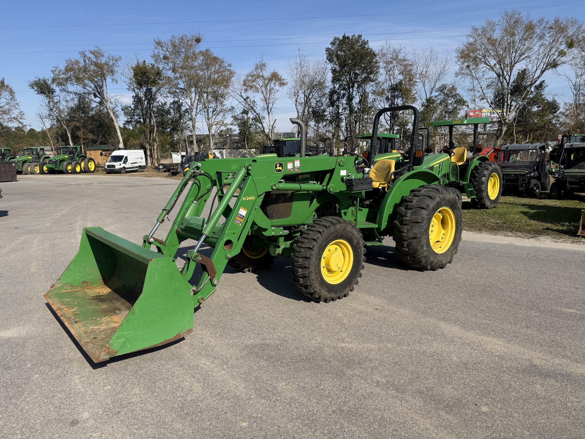 2017 John Deere 5055E Tractor