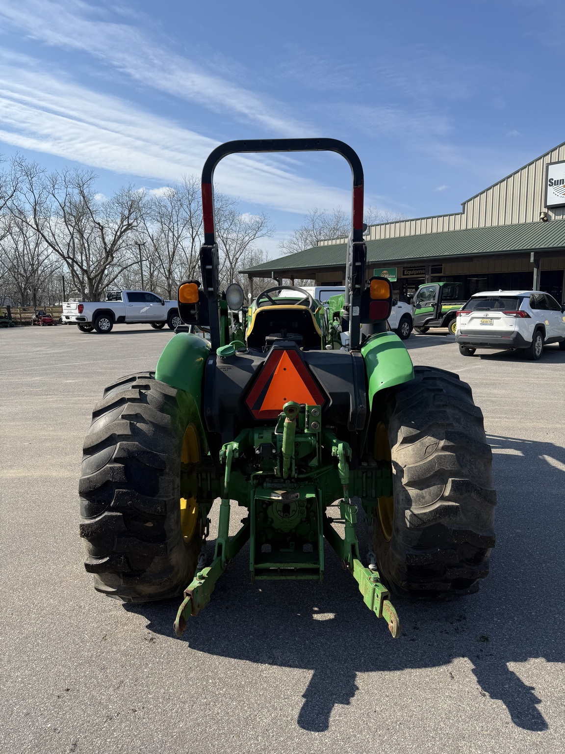 2017 John Deere 5055E Tractor