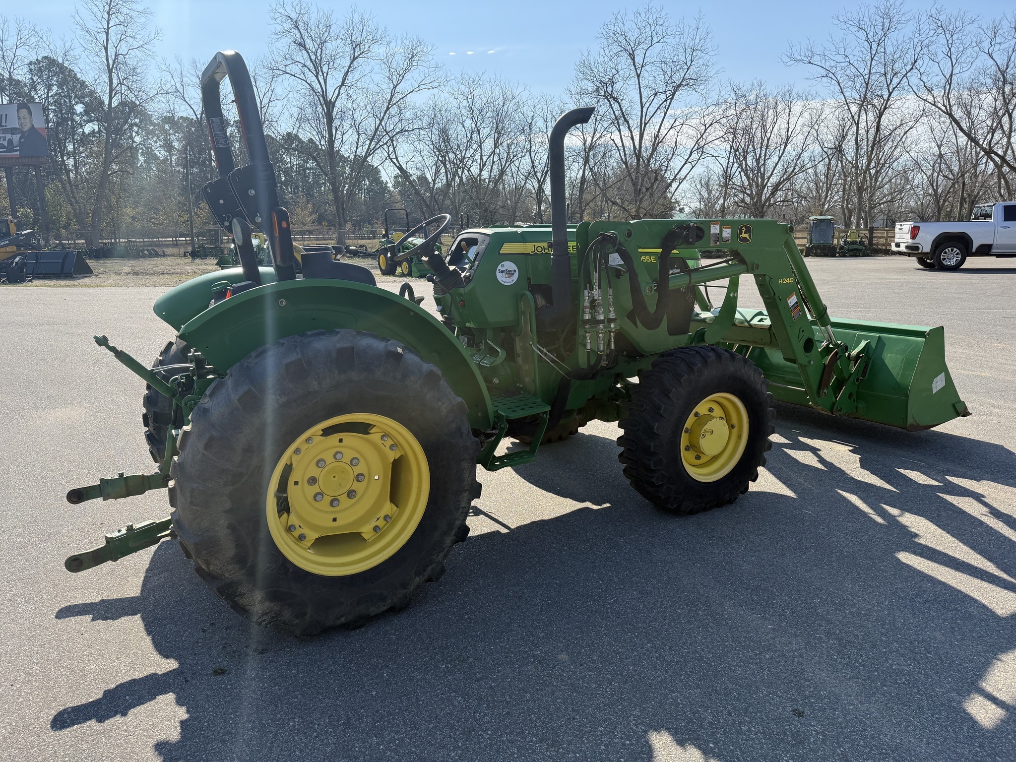 2017 John Deere 5055E Tractor