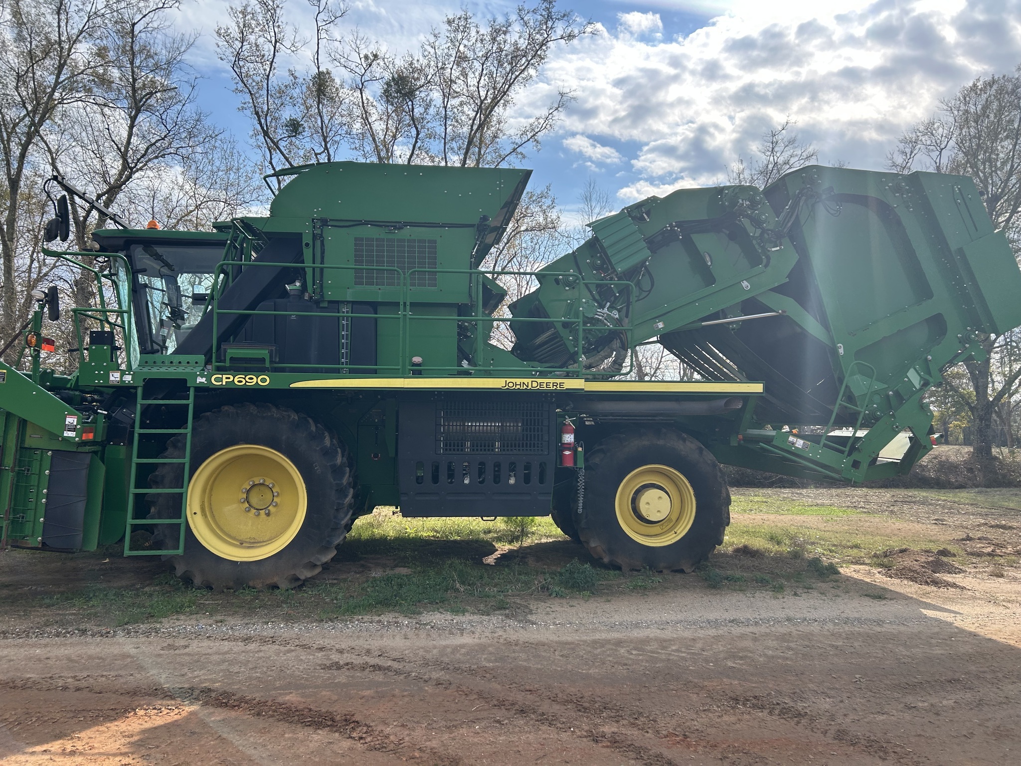 2017 John Deere CP690 Cotton Equipment