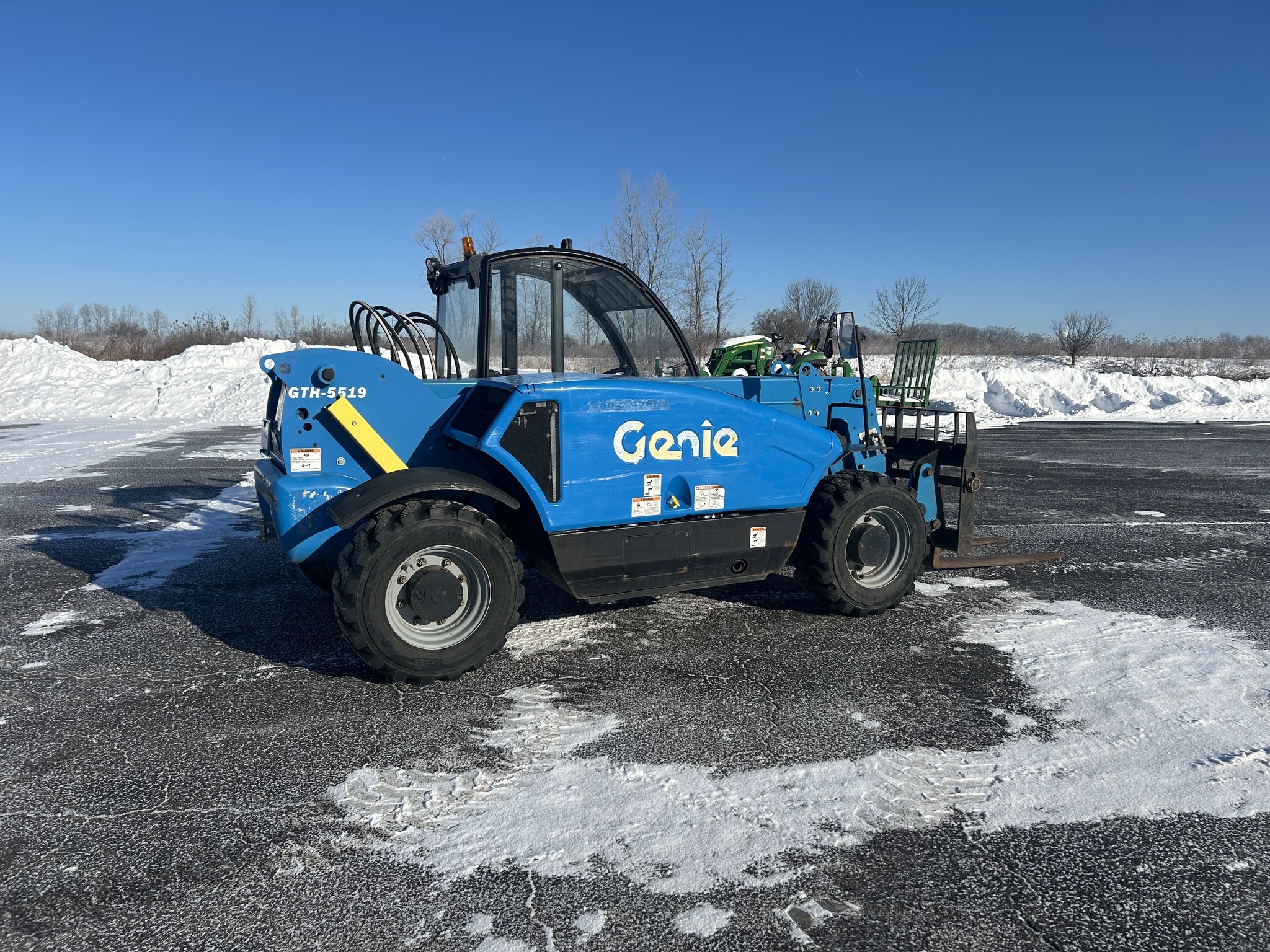 2018 Genie GTH5519 Telehandler