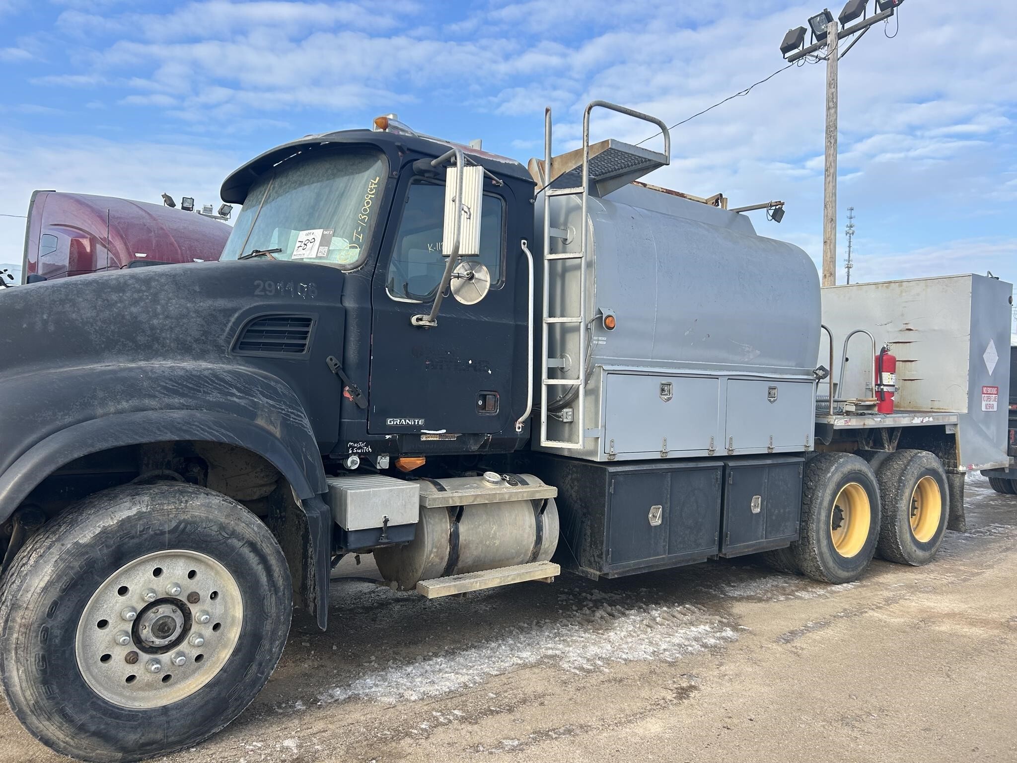 2004 Mack Granite CV713 Dump Trucks/Trailer