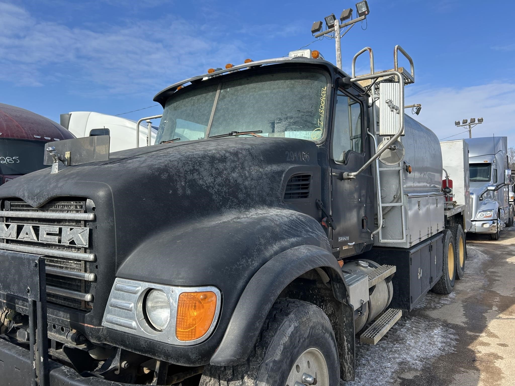 2004 Mack Granite CV713 Dump Trucks/Trailer