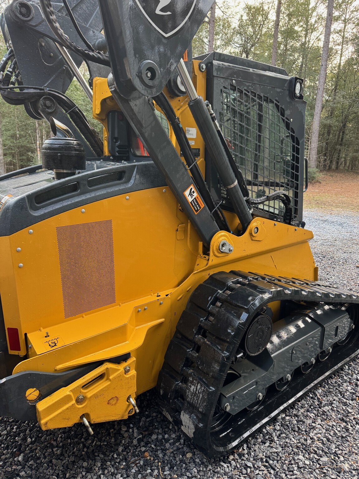 2023 Deere 325G Skid Steer