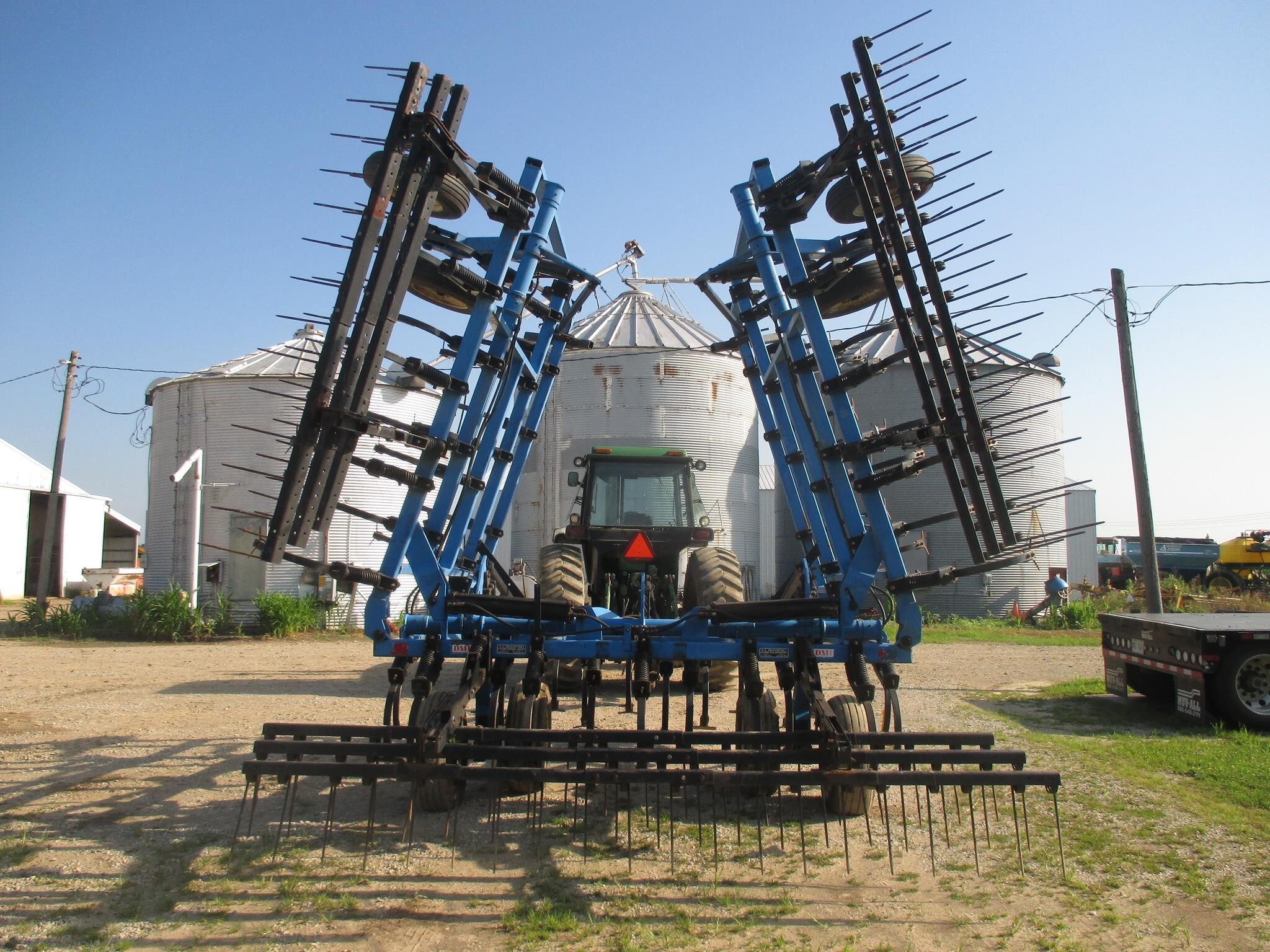 DMI Tigermate Field Cultivator