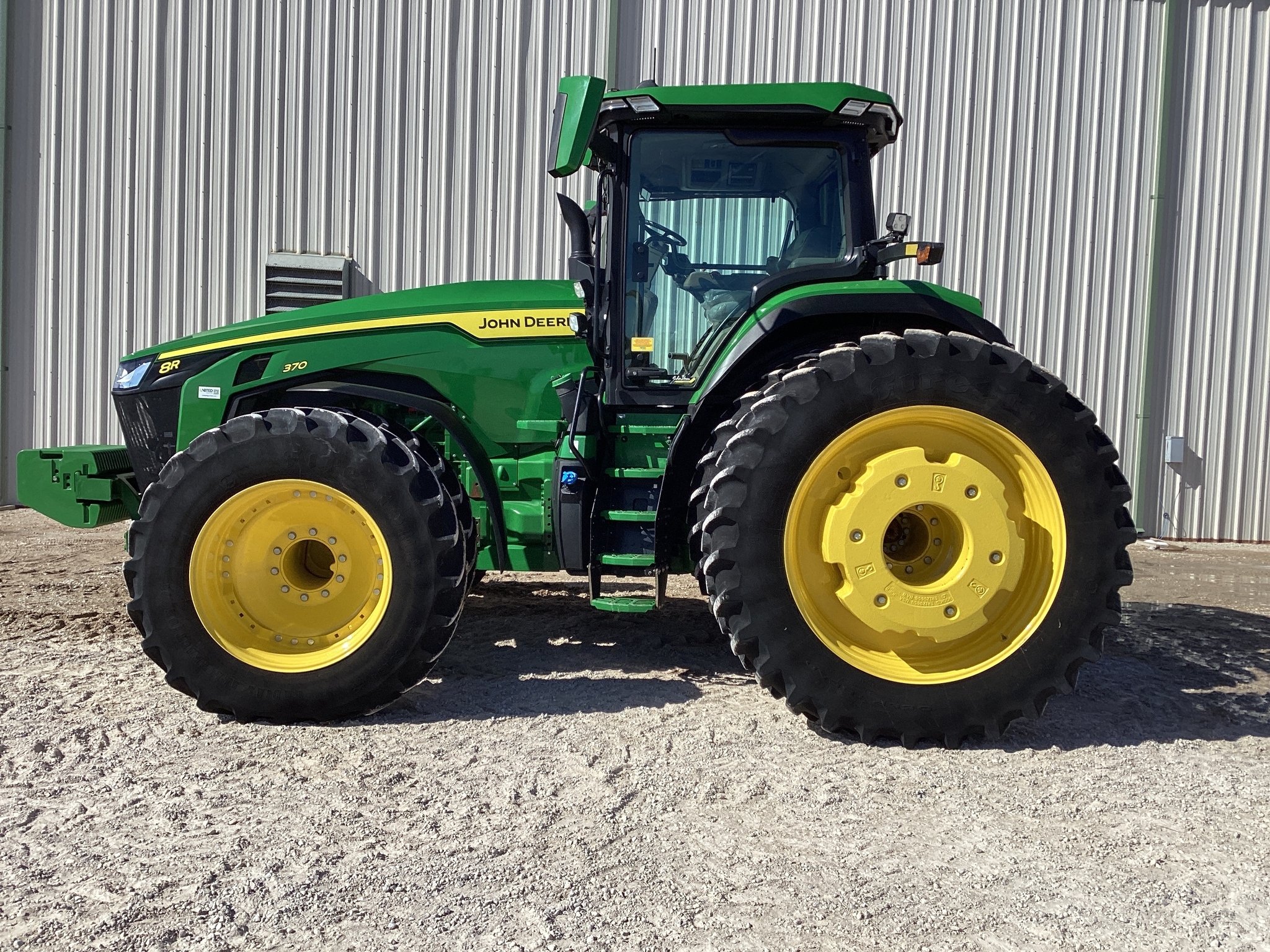 2024 John Deere 8R 370 Tractor
