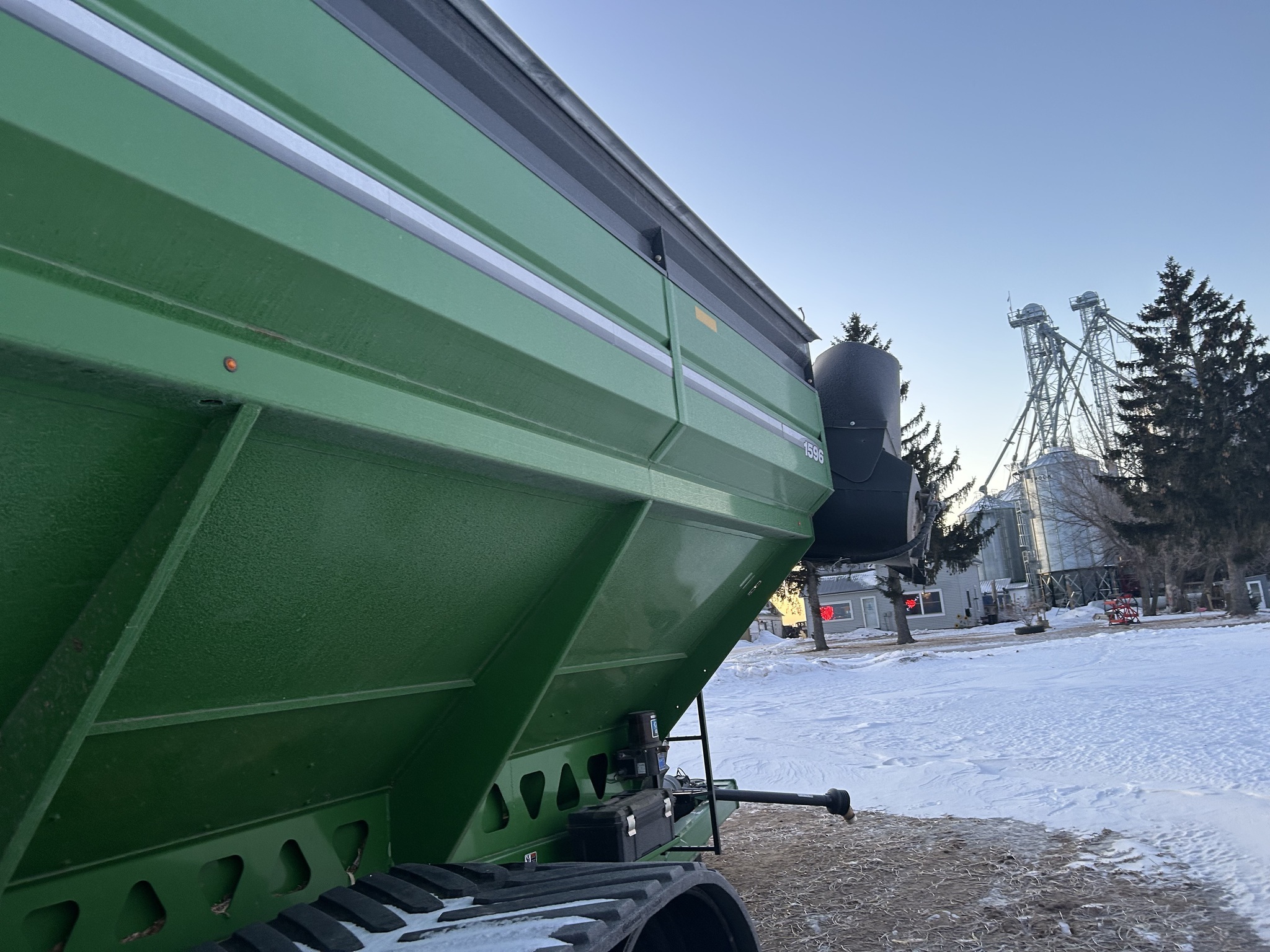 2020 Brent 1596 Grain Cart