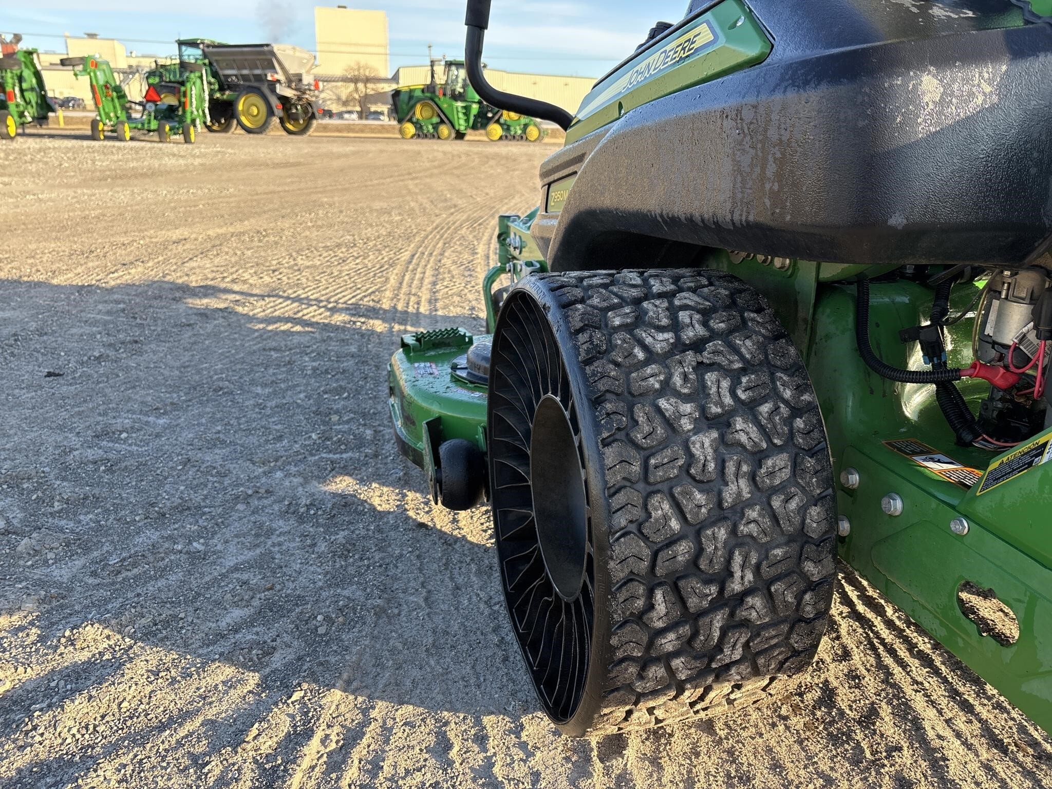 2021 John Deere Z950M Lawn Mower