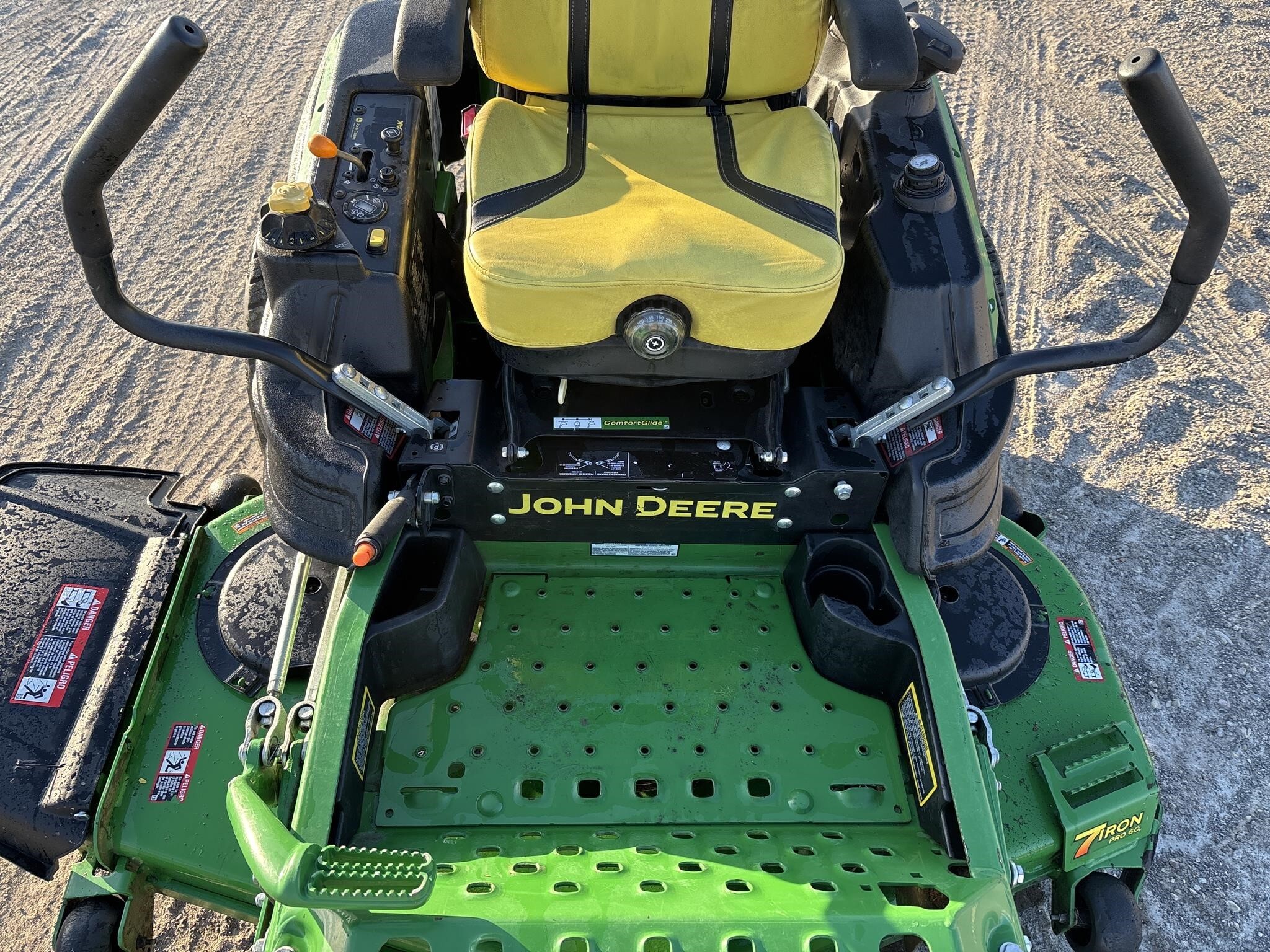 2021 John Deere Z950M Lawn Mower