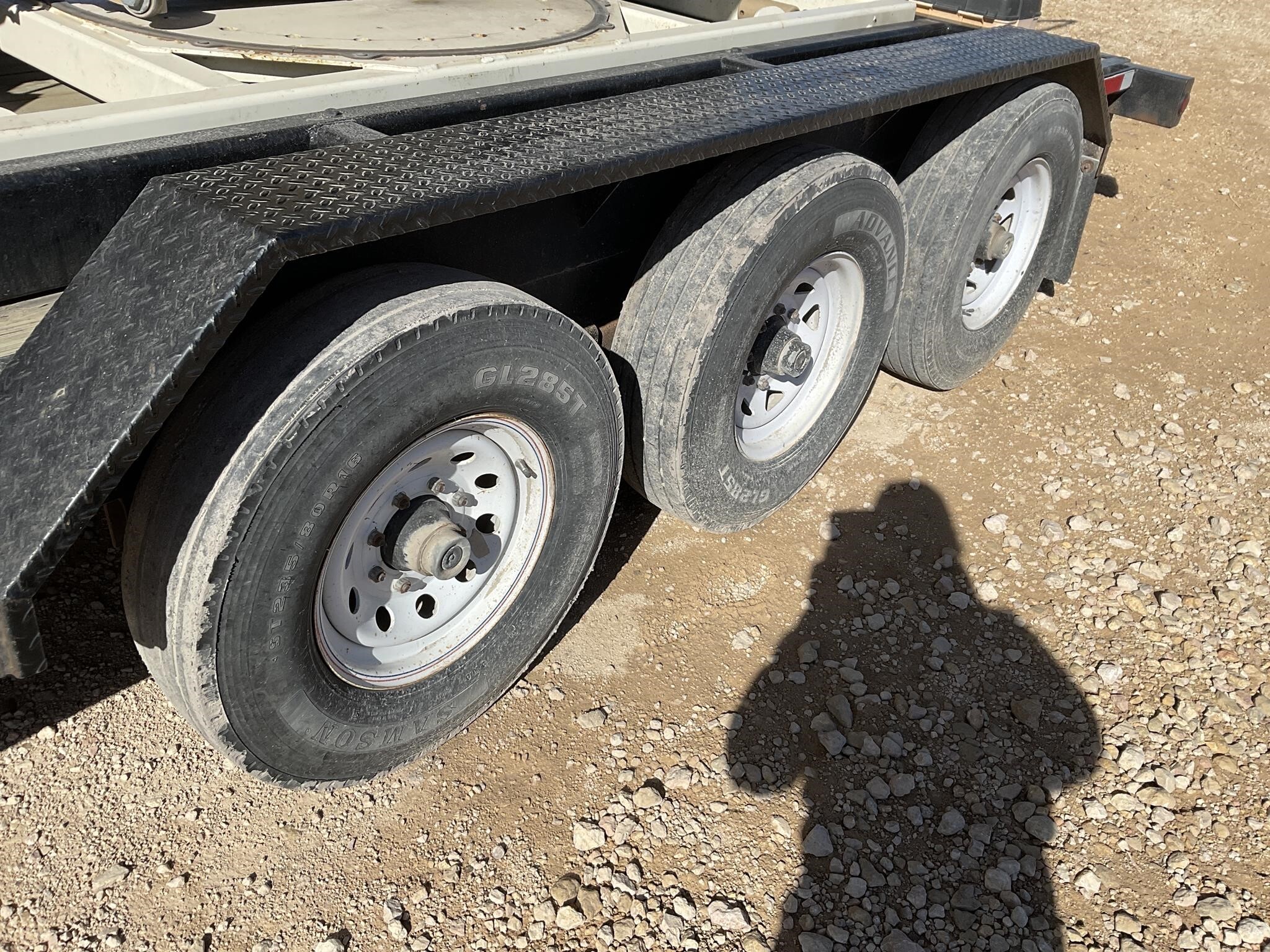  Unverferth 3750 Seed Tender