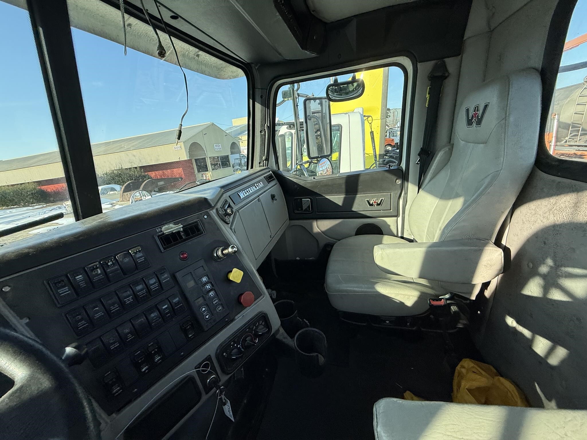 2019 Western Star 4700 Semi Trucks/Trailer