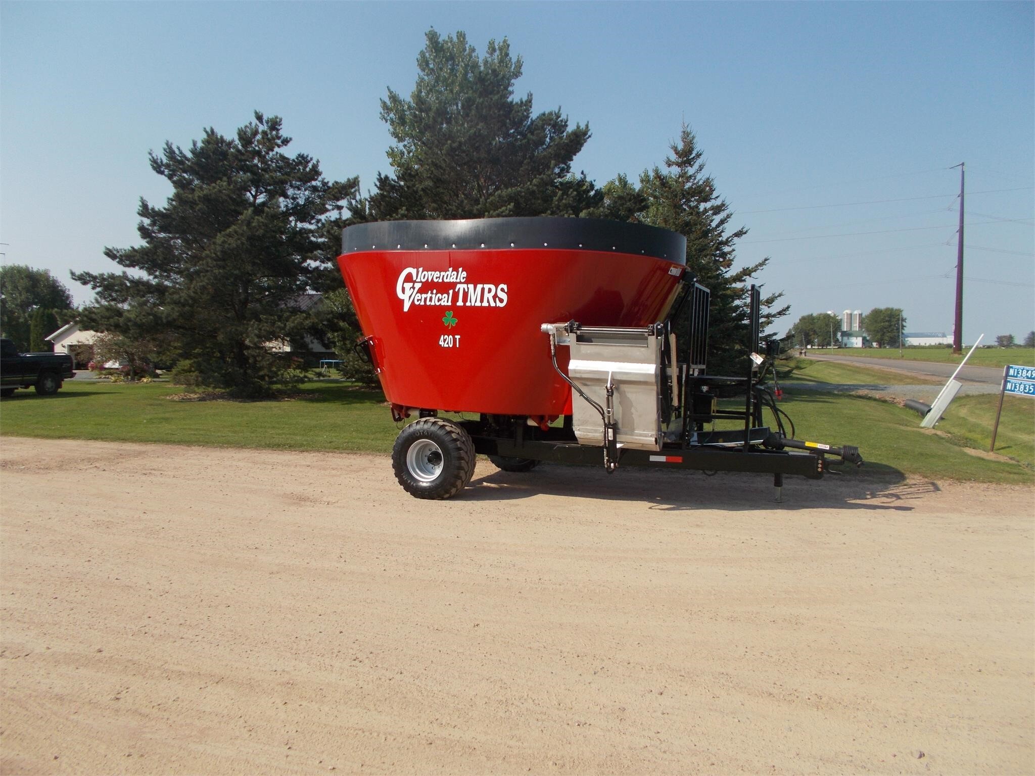 2023 Cloverdale 420T Grinders and Mixer
