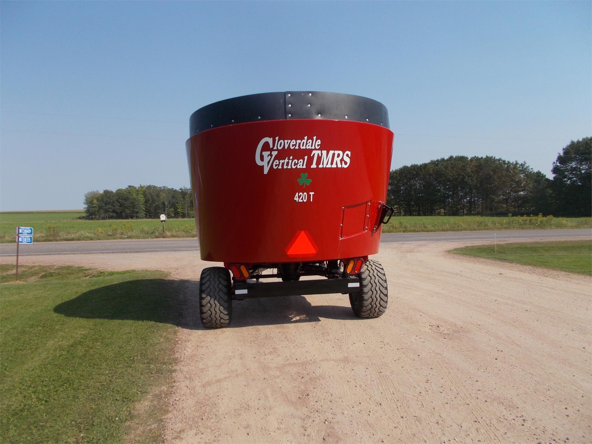 2023 Cloverdale 420T Grinders and Mixer