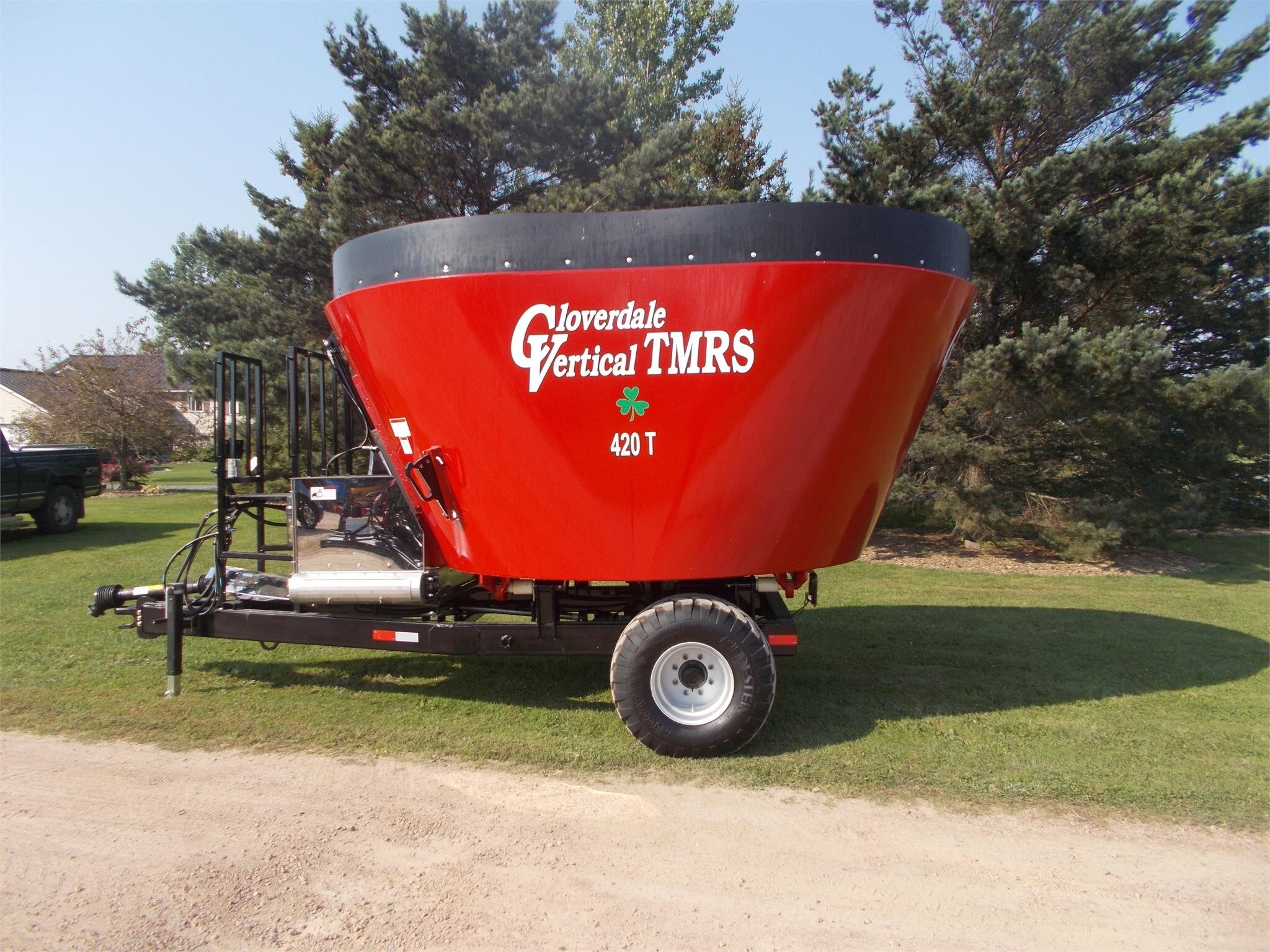 2023 Cloverdale 420T Grinders and Mixer