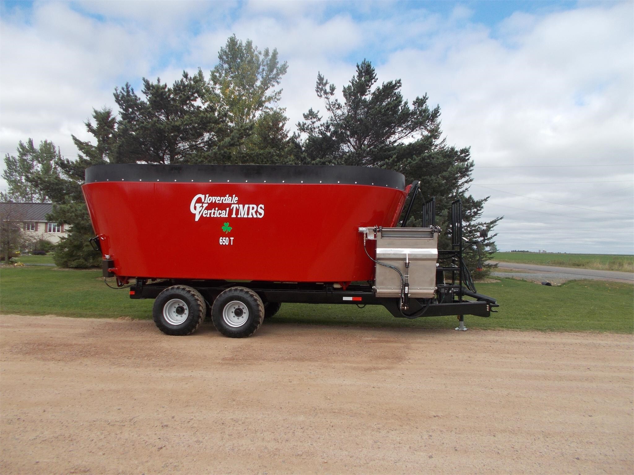 2023 Cloverdale 650T Grinders and Mixer
